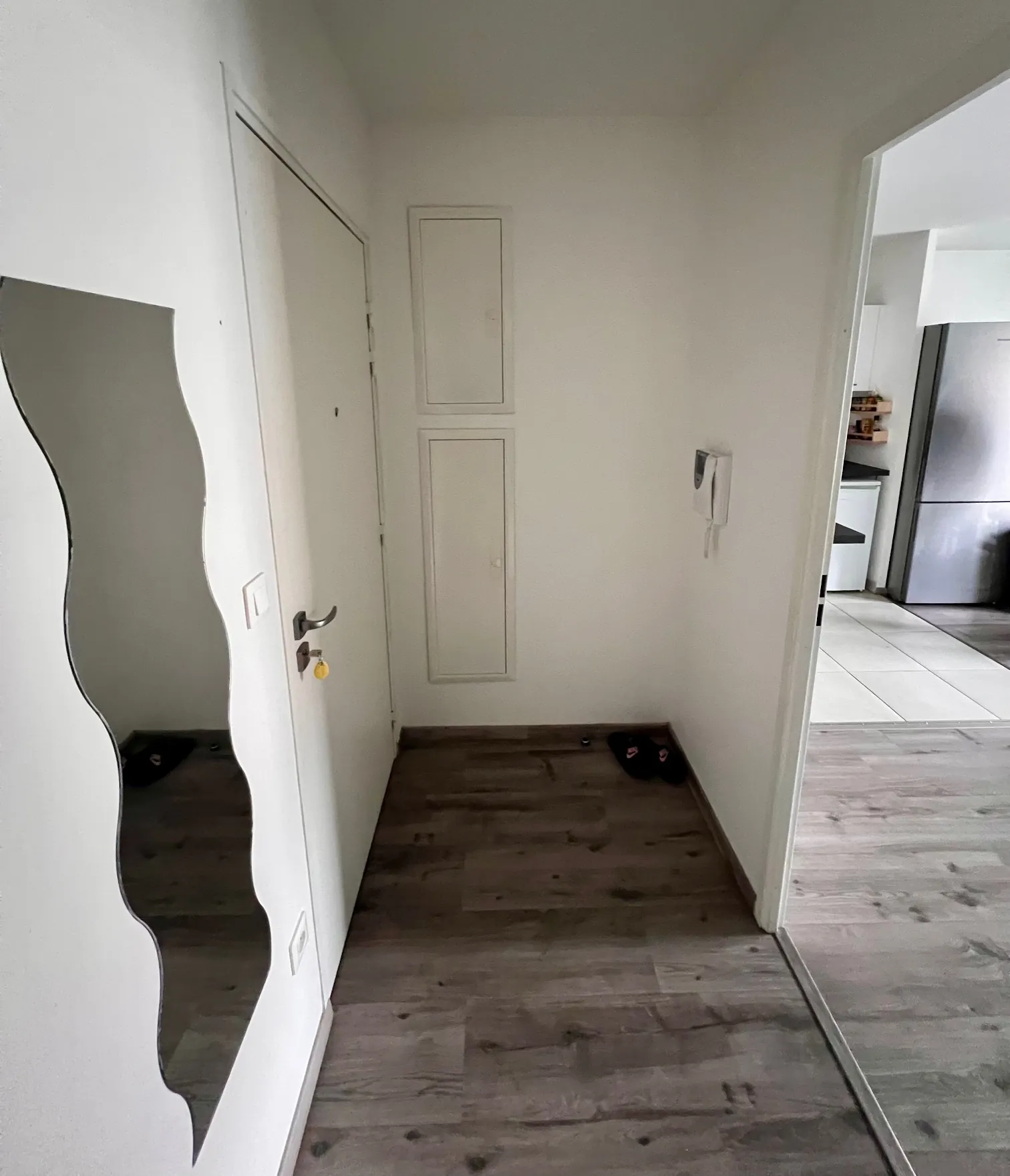 Appartement T2 lumineux de 42,69 m² à Lille avec balcon et parking privé 