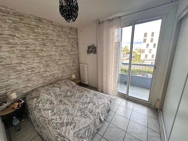 Appartement traversant de 76 m² à Montpellier avec Balcons et ascenseur 