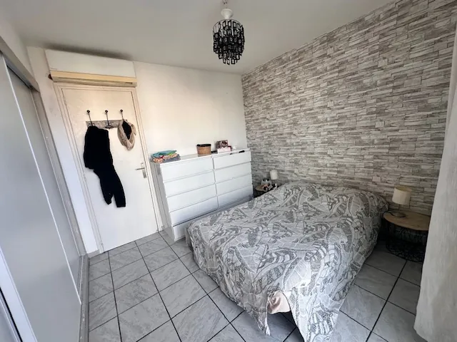 Appartement traversant de 76 m² à Montpellier avec Balcons et ascenseur 