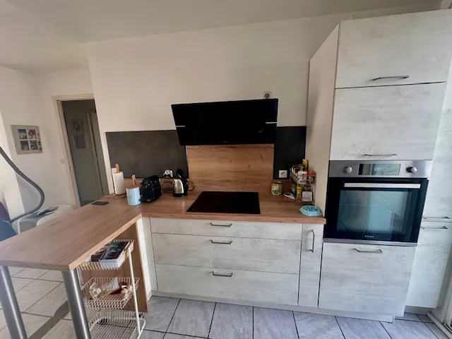 Appartement traversant de 76 m² à Montpellier avec Balcons et ascenseur 