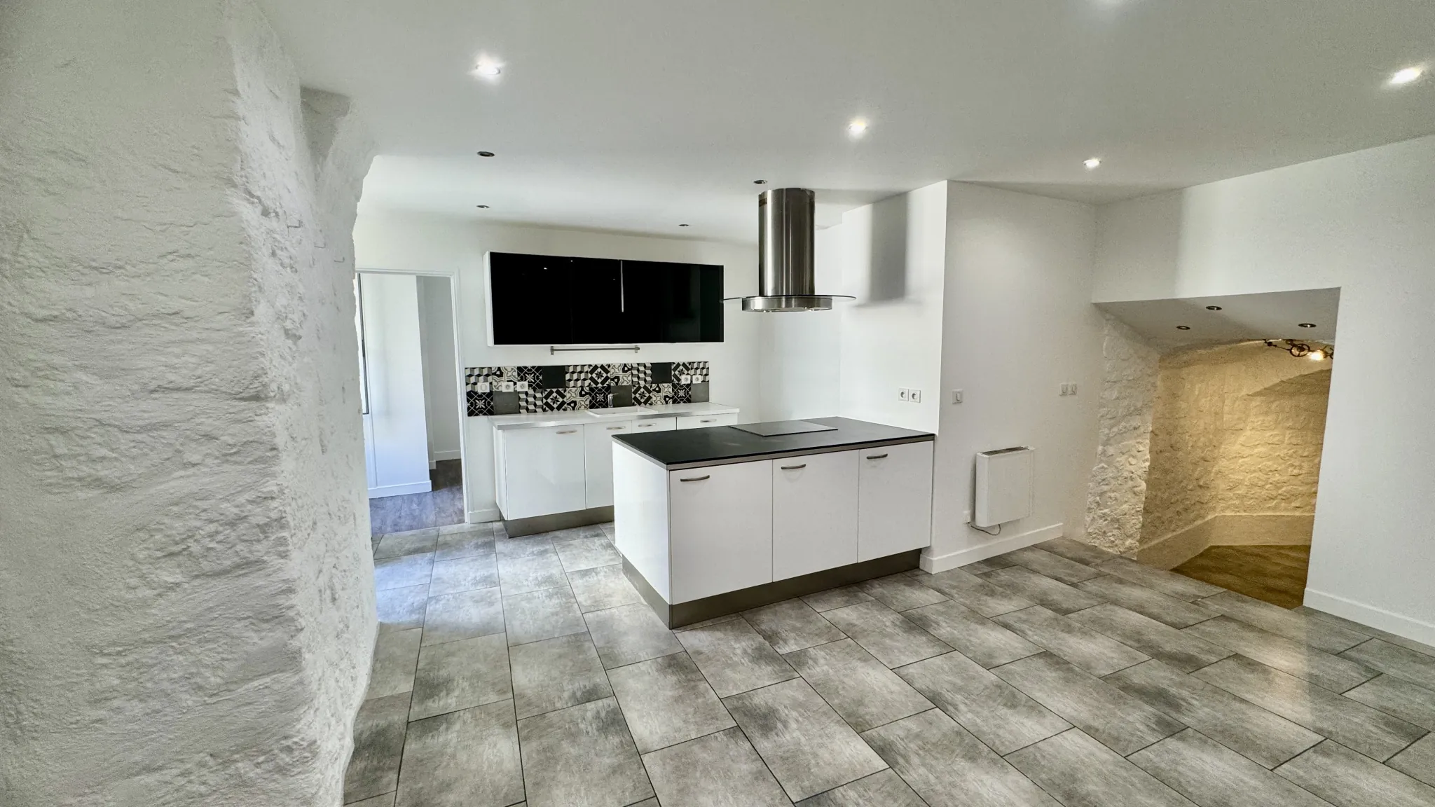 Appartement 3 pièces à vendre à Meulan-en-Yvelines, centre-ville, rénové, faibles charges 