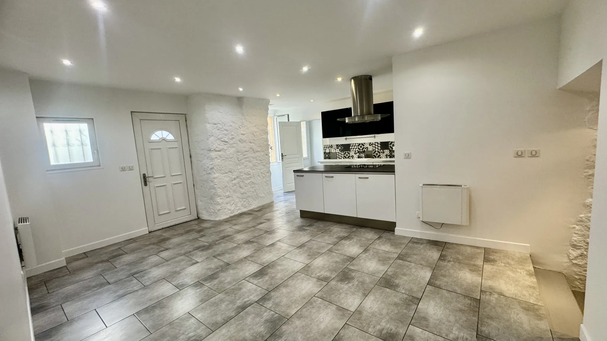 Appartement 3 pièces à vendre à Meulan-en-Yvelines, centre-ville, rénové, faibles charges 