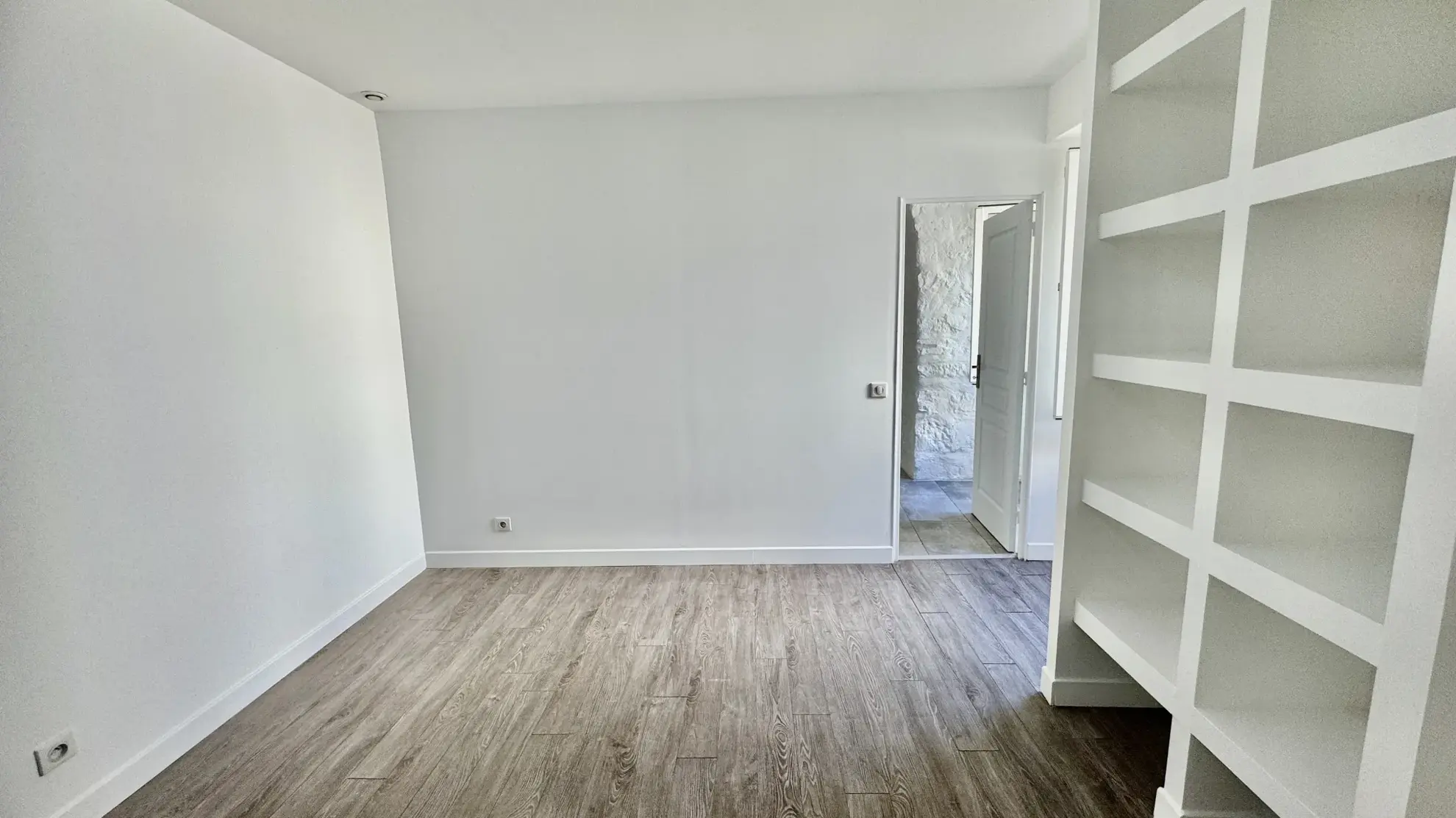 Appartement 3 pièces à vendre à Meulan-en-Yvelines, centre-ville, rénové, faibles charges 