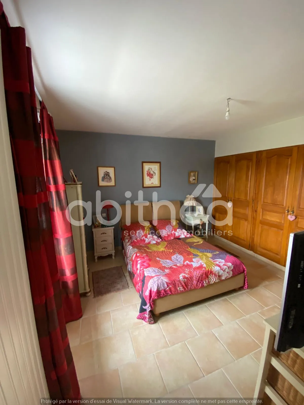 Maison de 173 m² avec terrain de 2419 m² à Chasseneuil-sur-Bonneure 