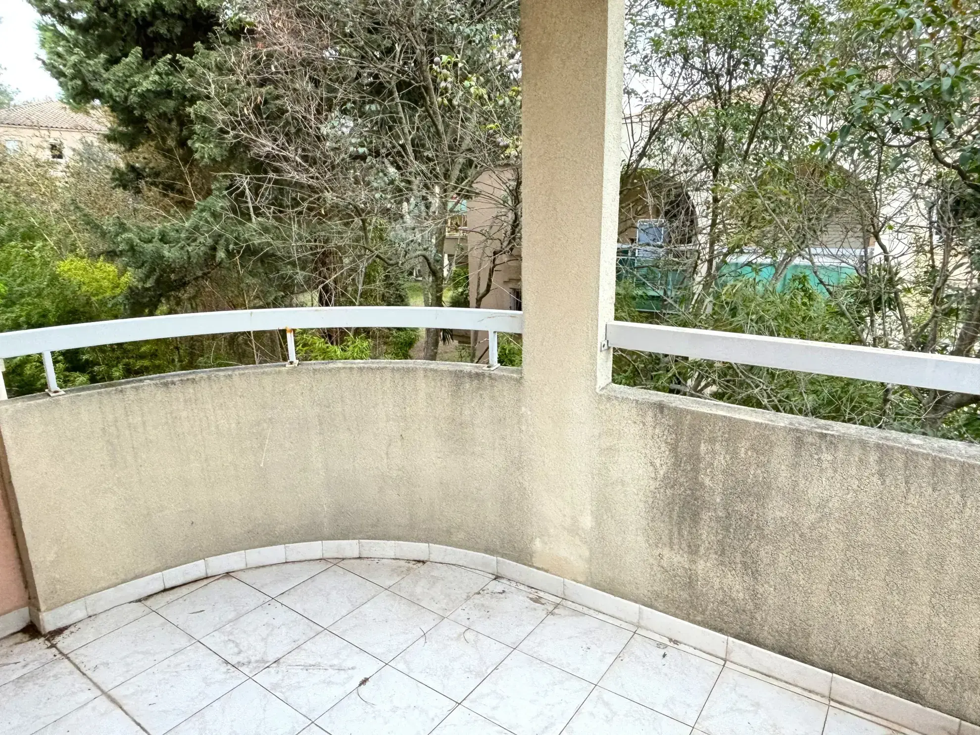 Studio à vendre à Montpellier Beaux-Arts avec terrasse, lumineux et proche centre