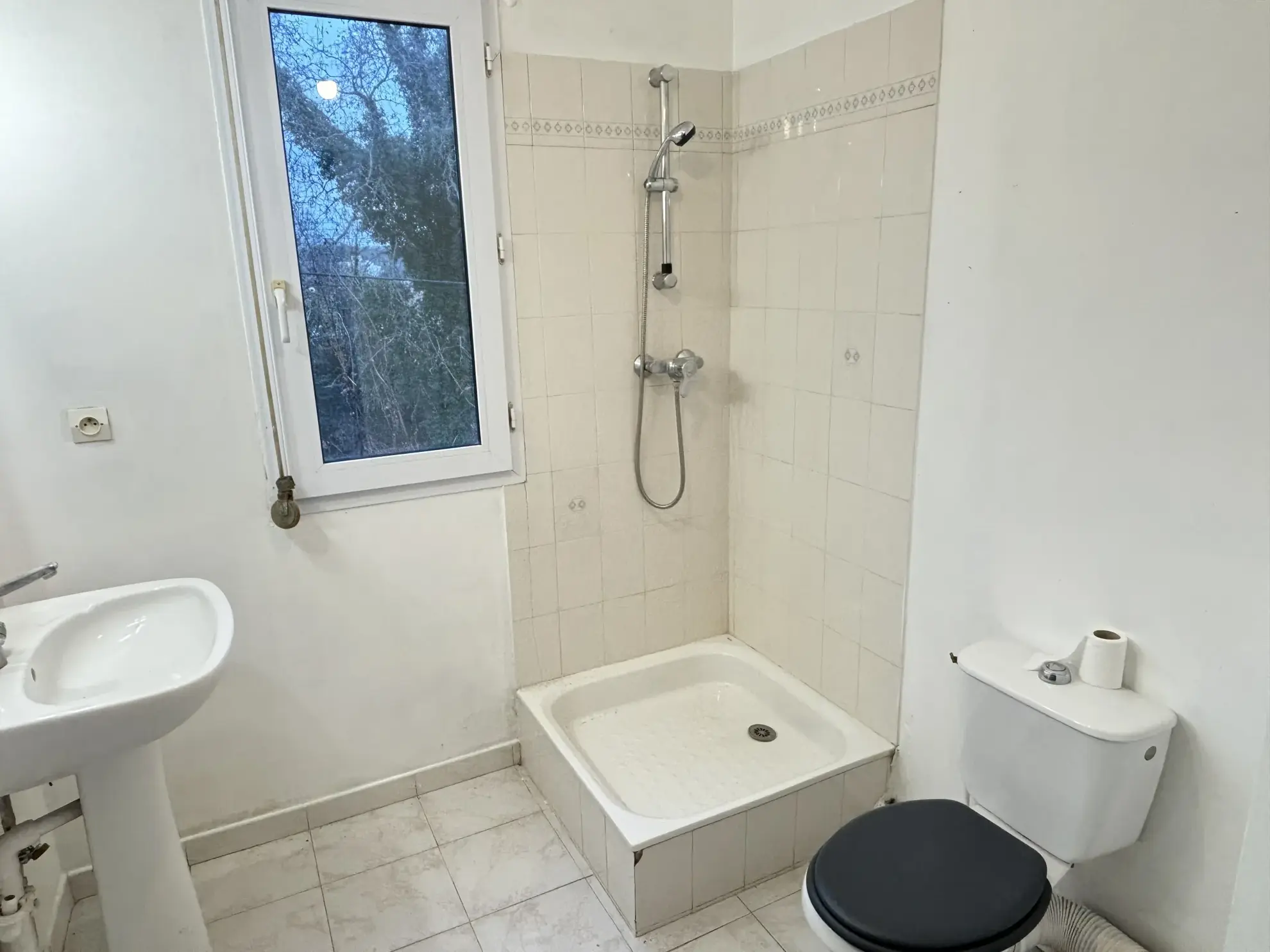 Studio à vendre à Montpellier Beaux-Arts avec terrasse, lumineux et proche centre 