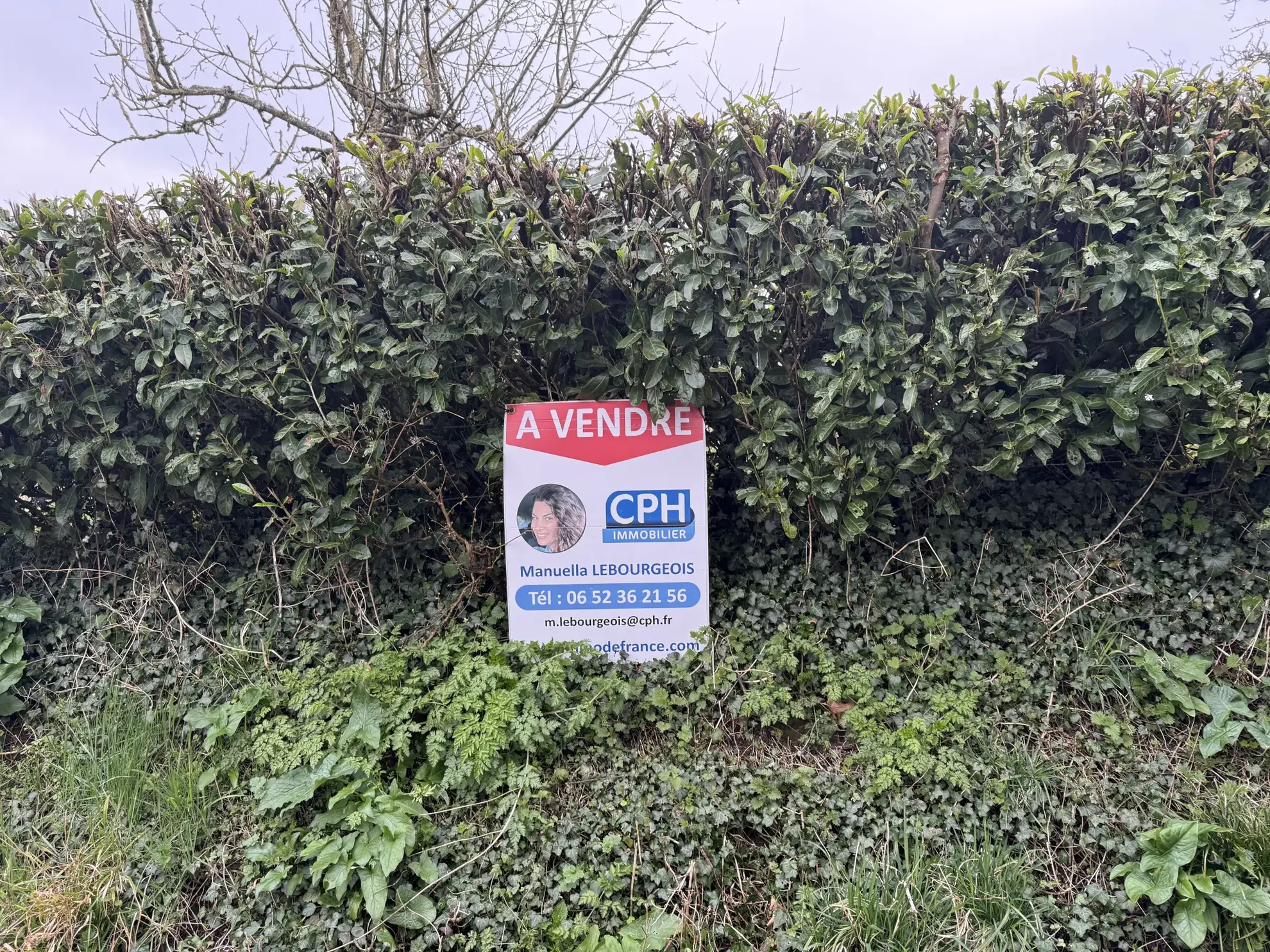 Maison agréable de 170 m² avec terrain, dépendances et vie de plain-pied à Camembert 