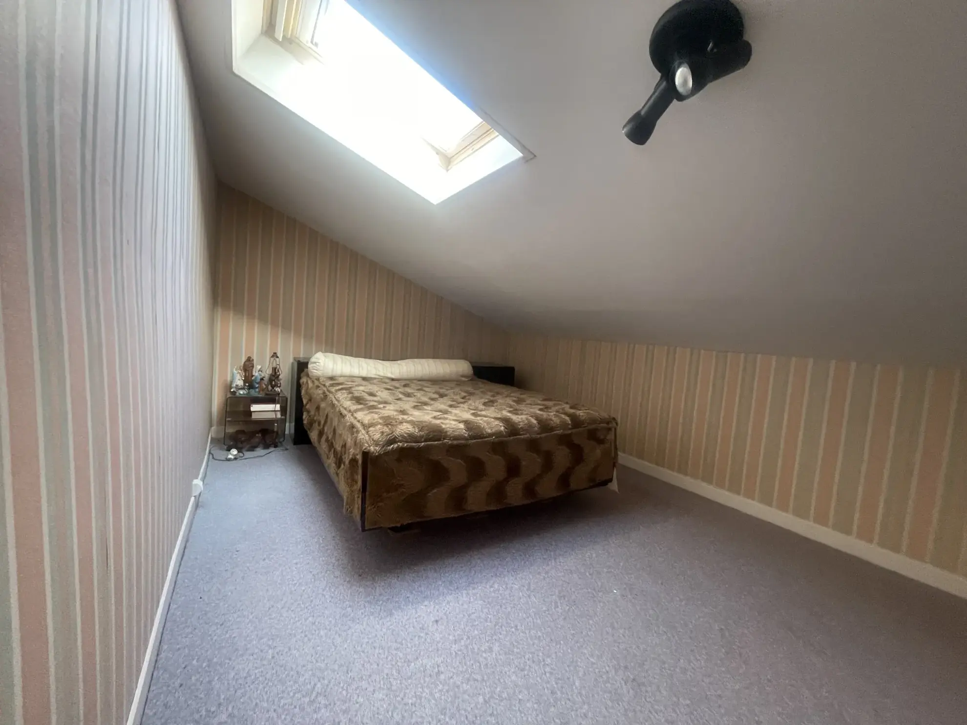 Maison agréable de 170 m² avec terrain, dépendances et vie de plain-pied à Camembert 