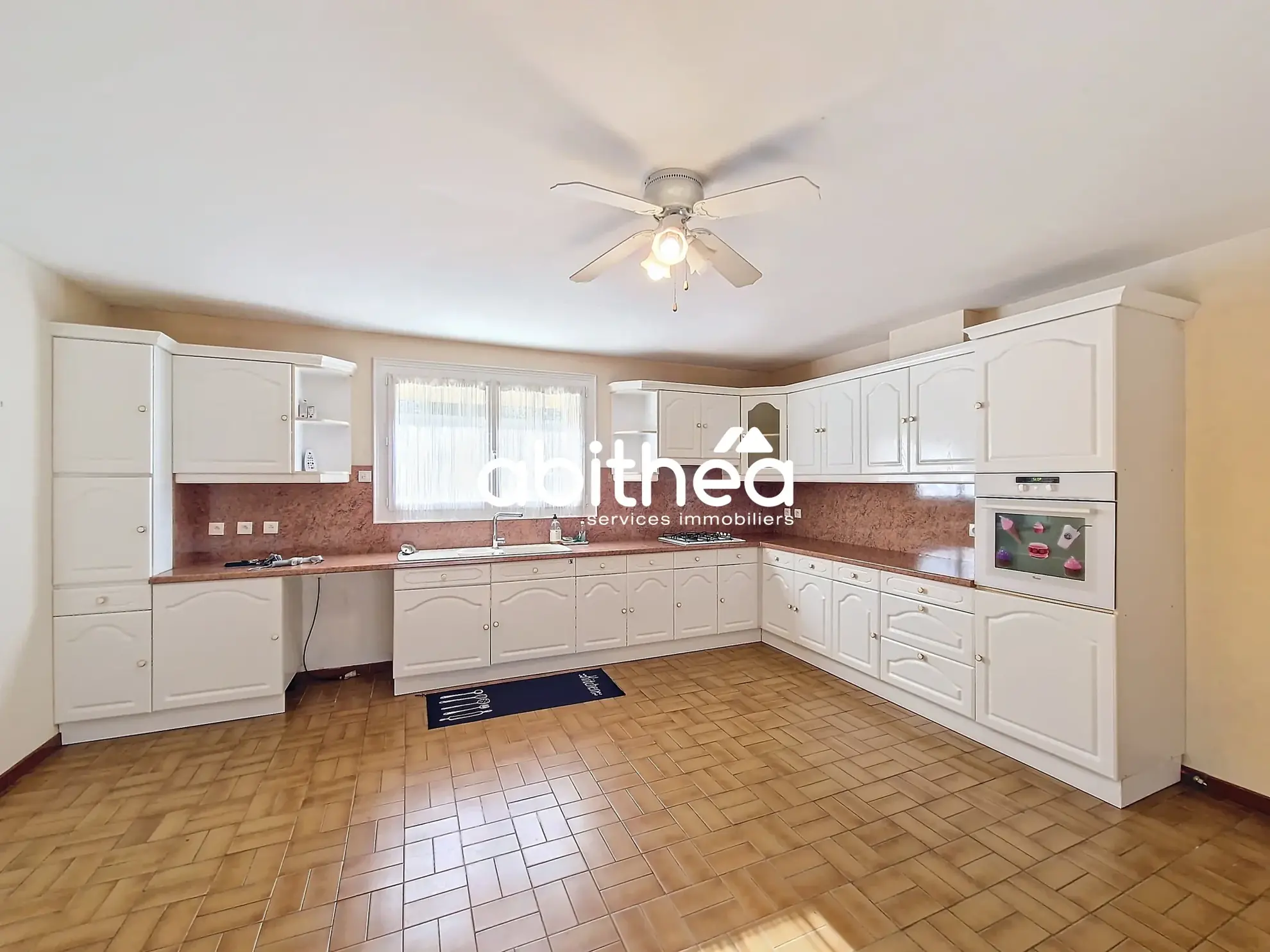 Ensemble immobilier de deux maisons à Soumoulins 17130, terrain clos, potentiel locatif et confort familial 