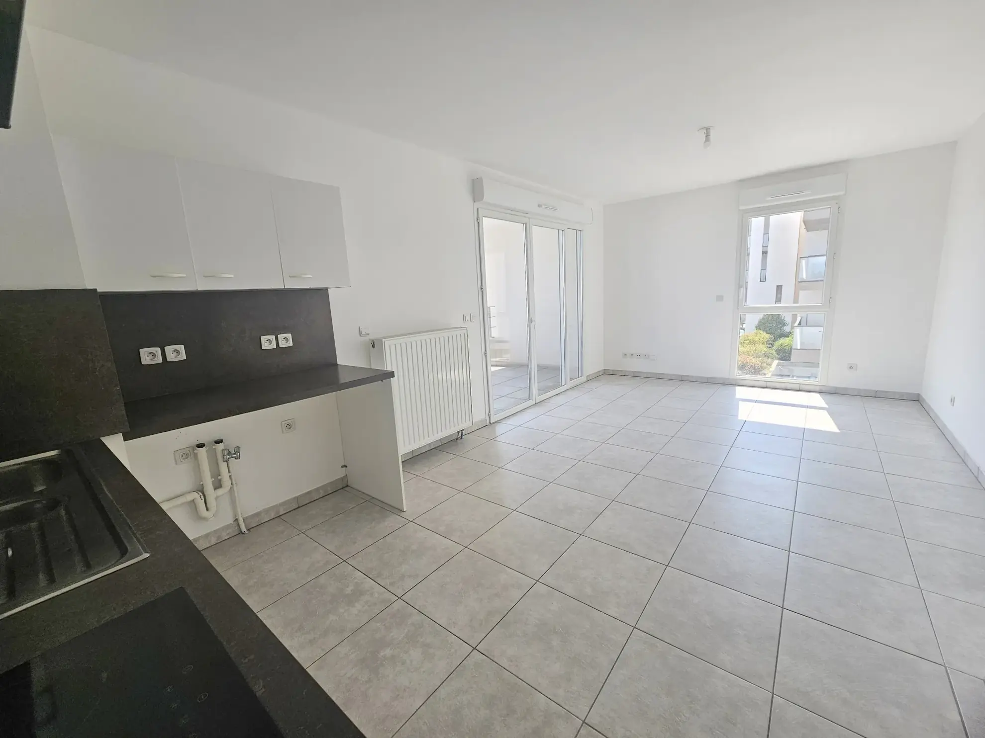 Appartement F3 avec terrasse et parking à Juvignac – Loi Pinel possible 