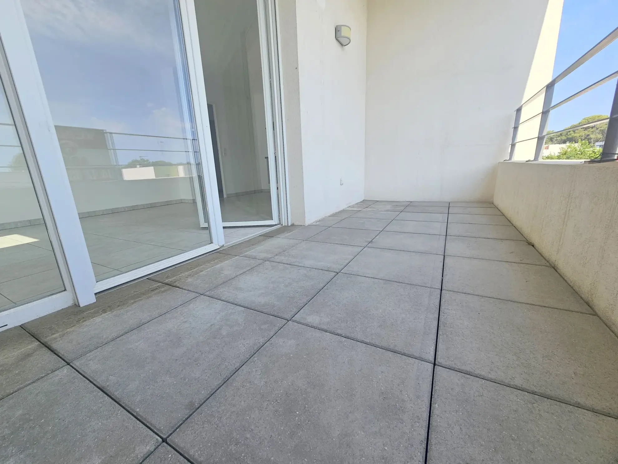 Appartement F3 avec terrasse et parking à Juvignac – Loi Pinel possible 