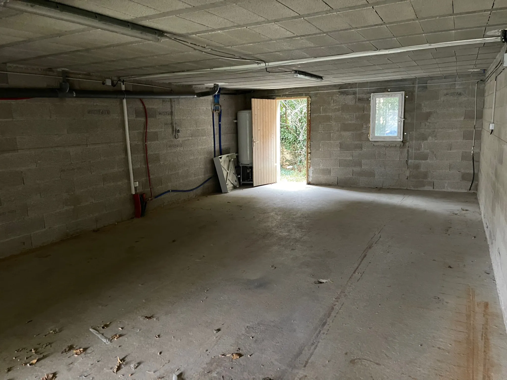 Maison avec deux appartements indépendants à Cavaillon - 120 m² - Garage 45 m² 