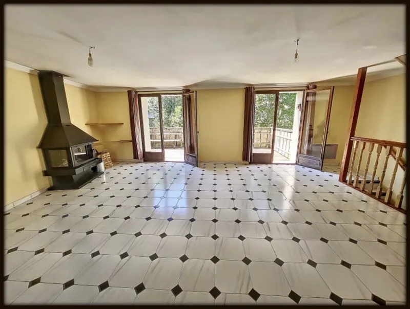 Maison de village à Saint Pierre Dels Forcats avec terrasse et jardin 