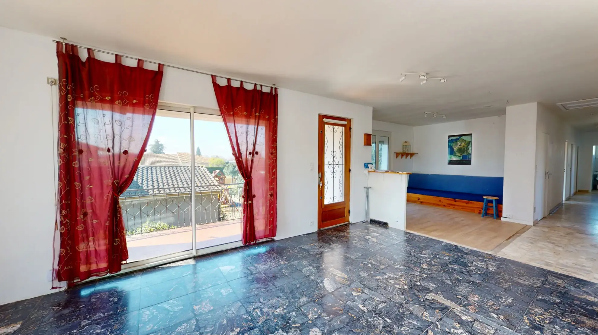 Grand appartement familial avec jardin et panneaux photovoltaïques à Frouzins 