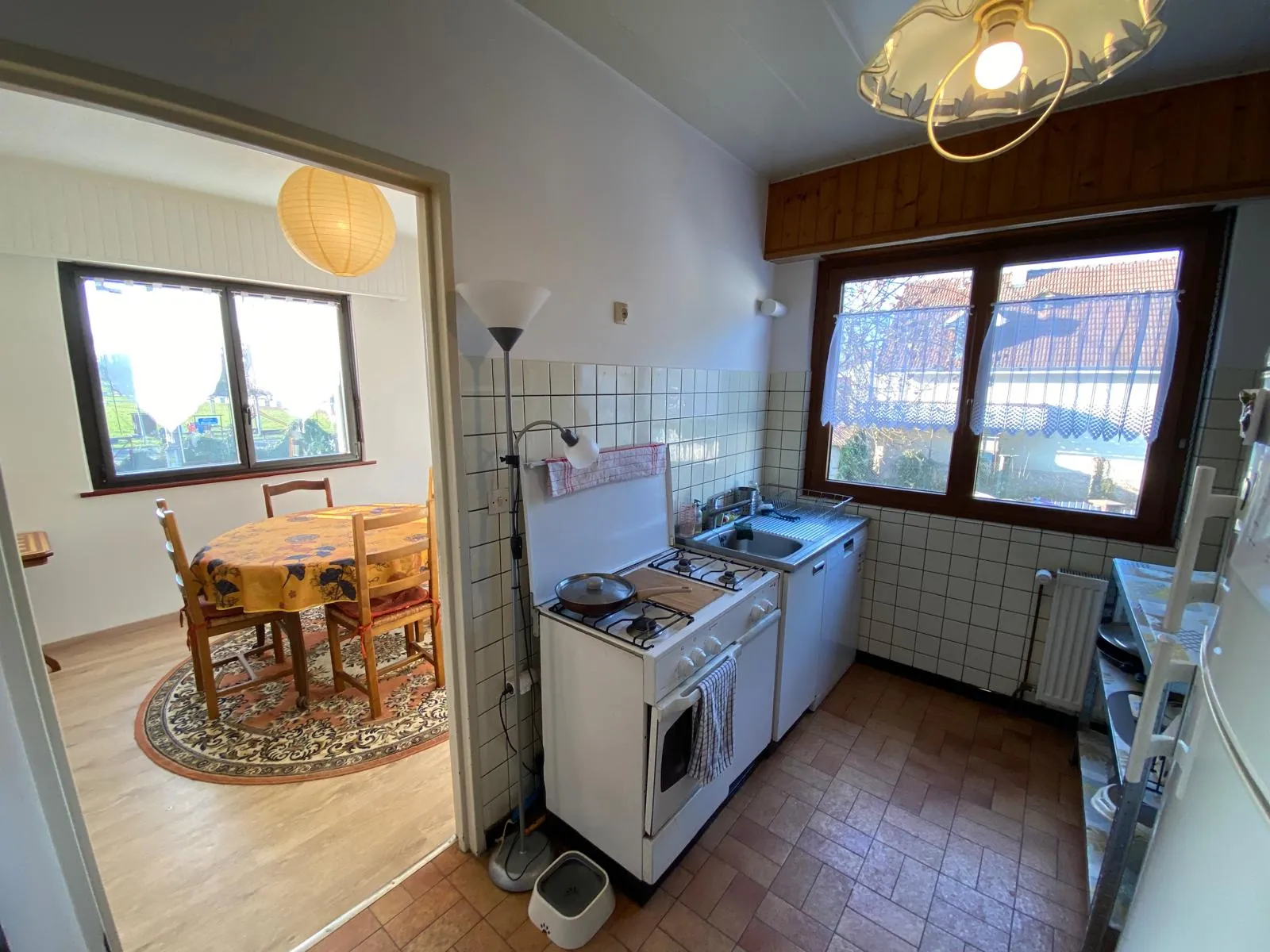 Maison de plain-pied à Bartenheim de 80 m² avec terrain arboré et potentiel à saisir 