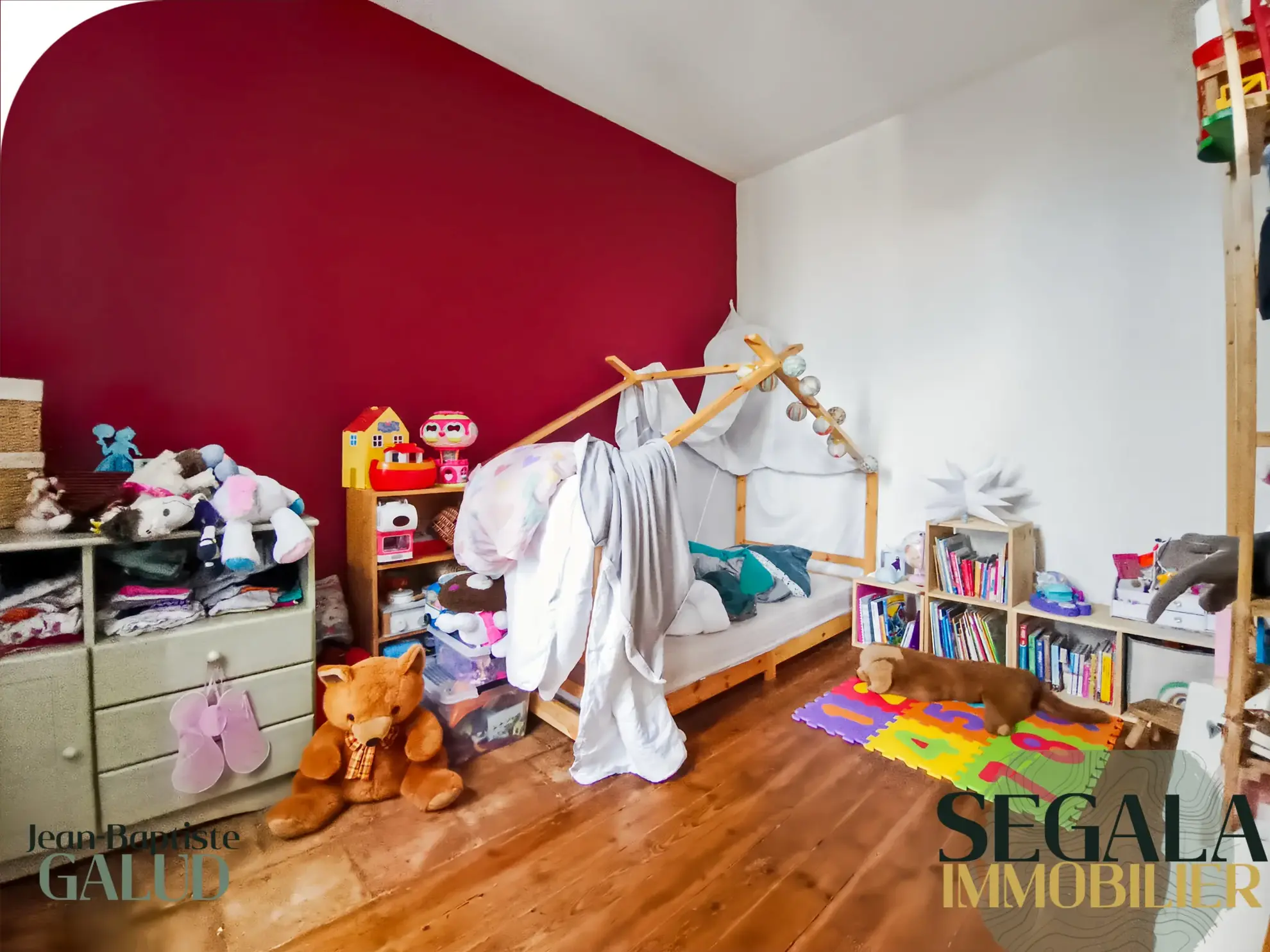 Maison spacieuse de 230 m² avec local professionnel à Sainte-Gemme 