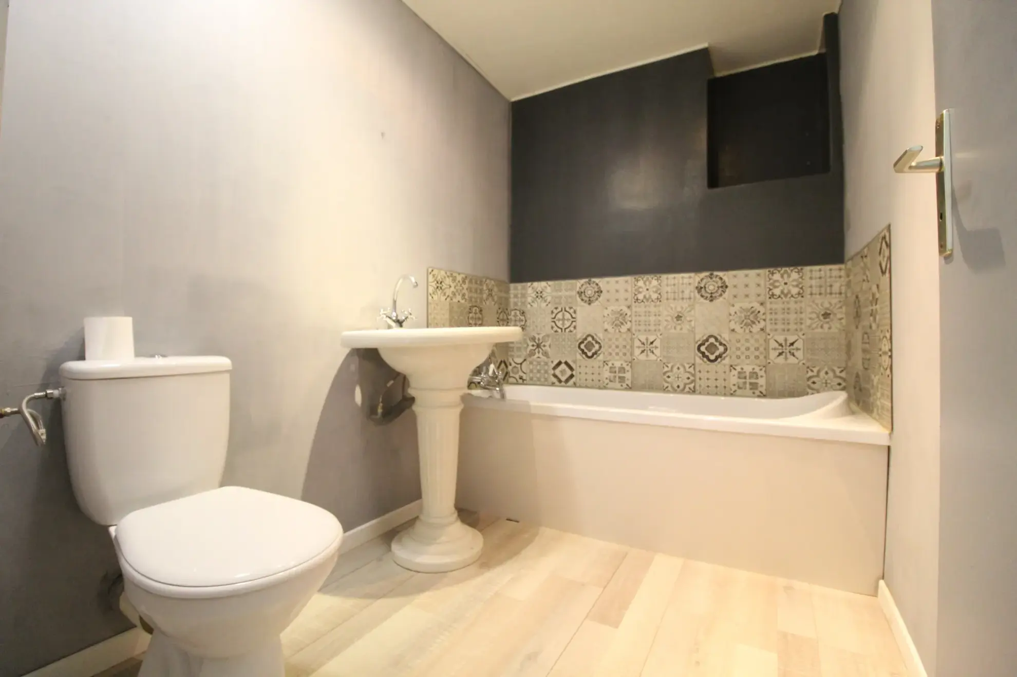 Maison en pierre de 159 m² avec jardin, terrasses et vue dégagée à Fayet 