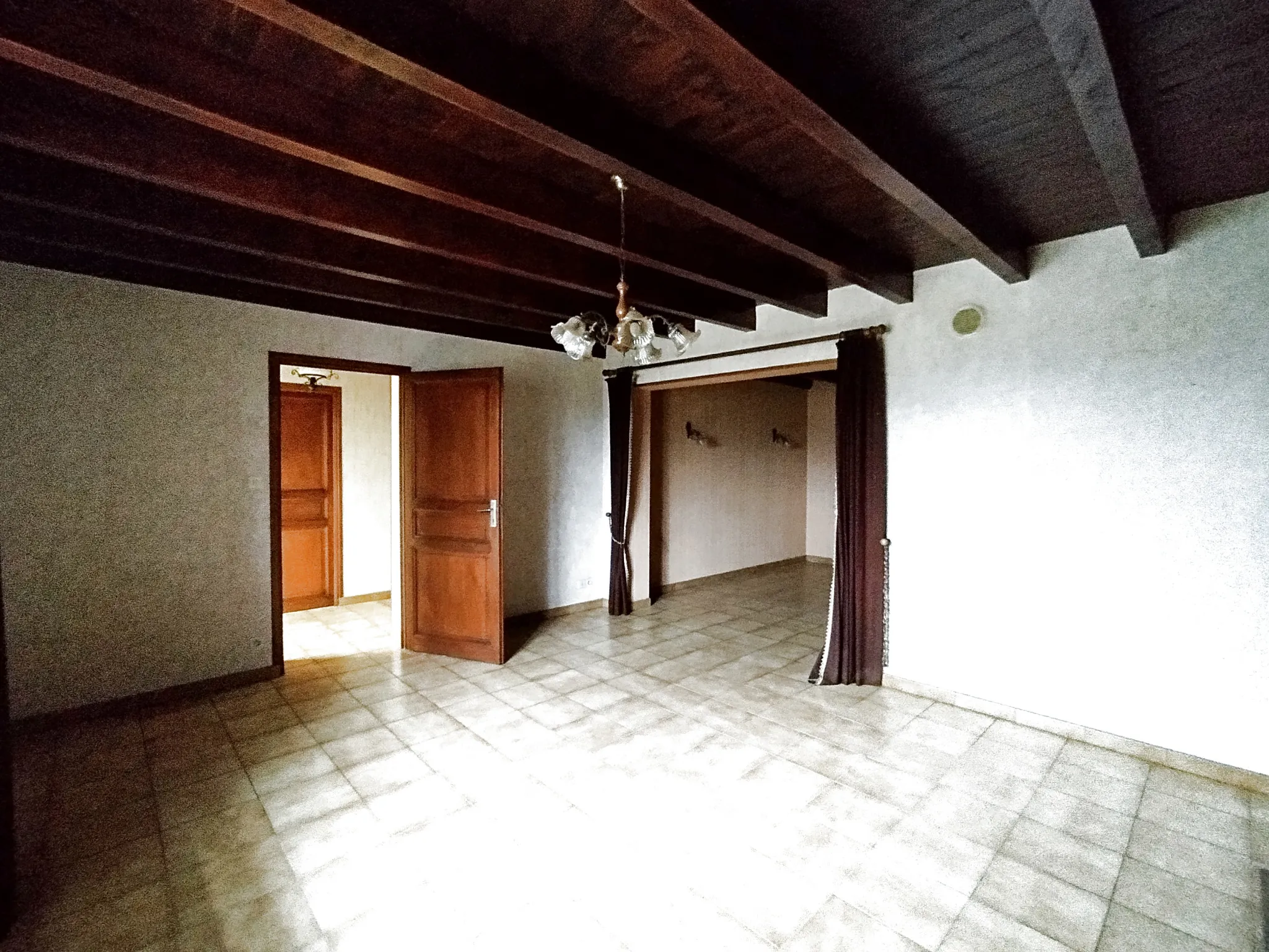 Ferme rénovée de 120m² à Cormoz, vue Revermont, terrain 720m² 