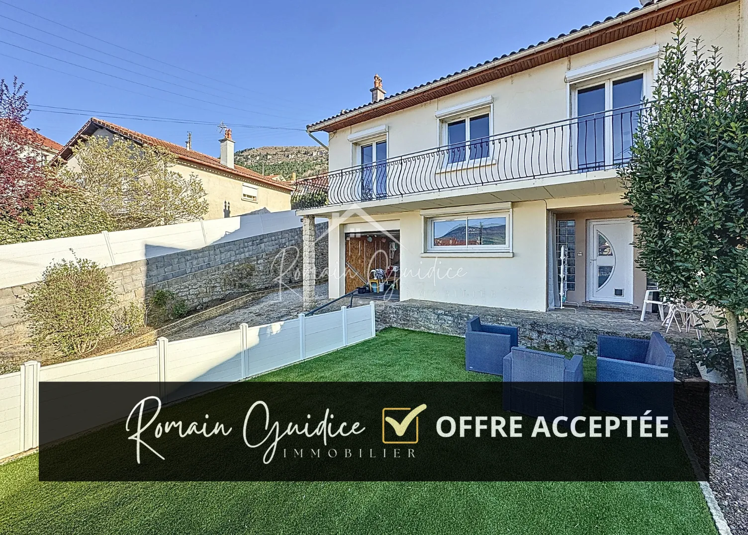 Maison type 5 avec vue sur Millau, 147 m², garage et terrasse à Creissels