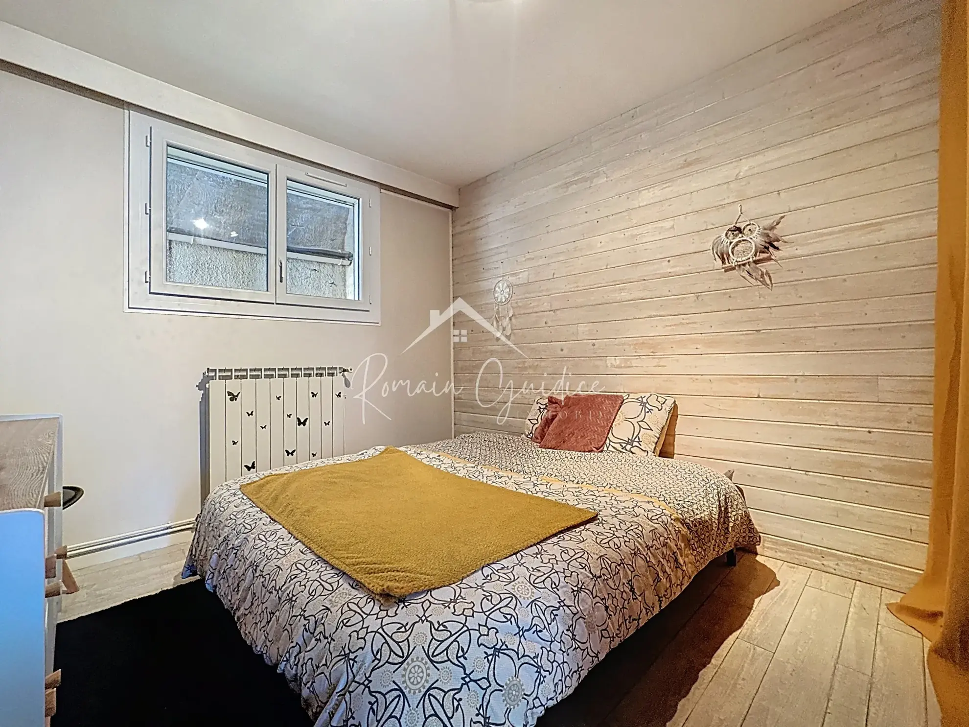 Maison type 5 avec vue sur Millau, 147 m², garage et terrasse à Creissels 