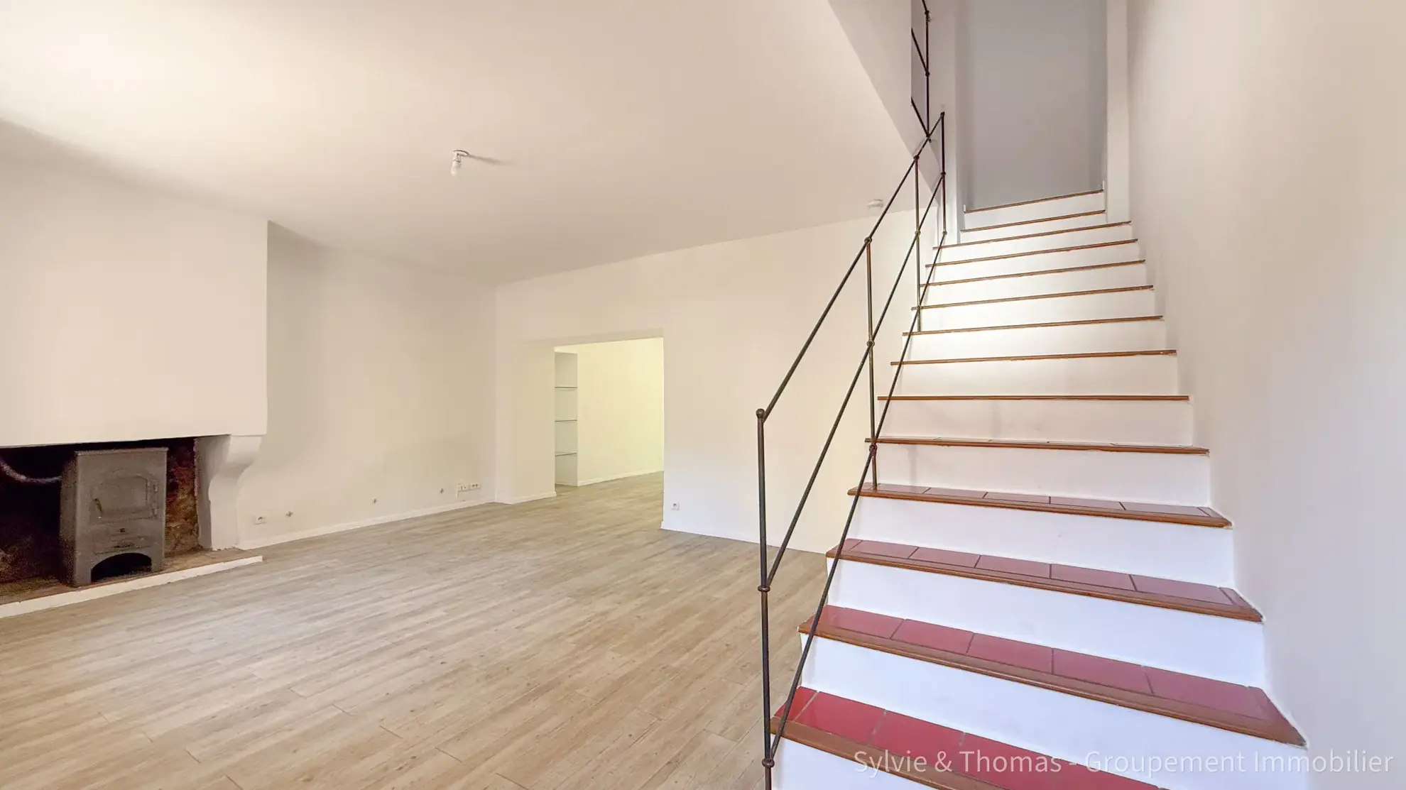 Maison de village à Caderousse de 106 m² avec jardin, proche des commodités 