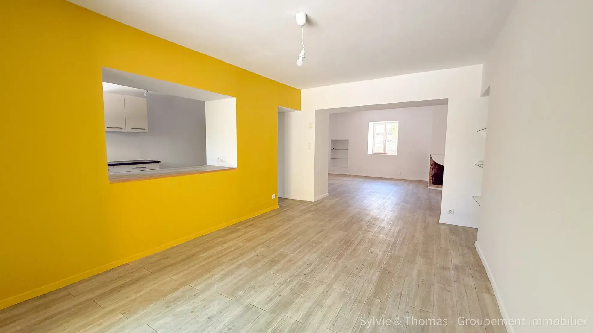 Maison de village à Caderousse de 106 m² avec jardin, proche des commodités 