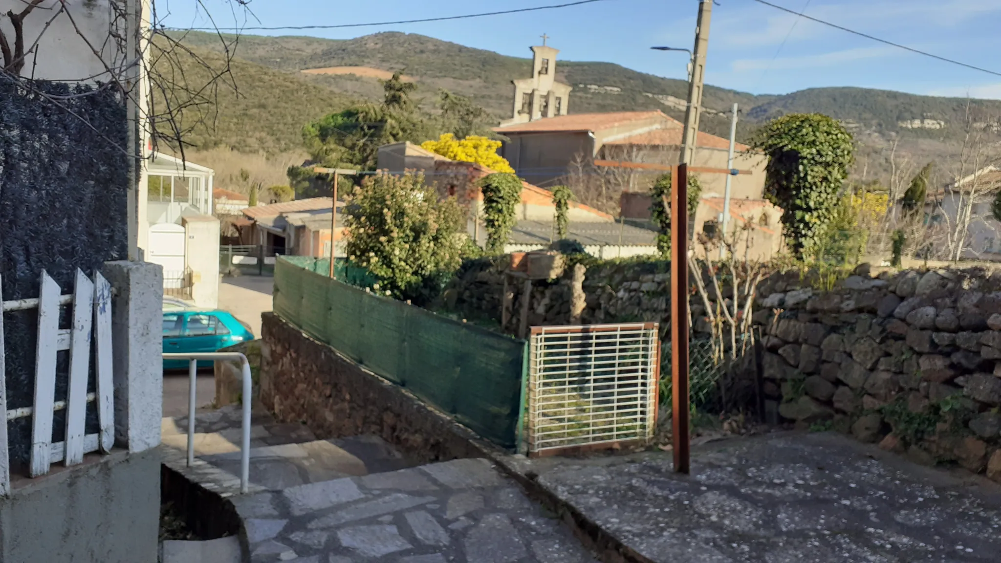 Maison de village avec deux habitations, terrasse et jardin à Le Bousquet d'Orb 