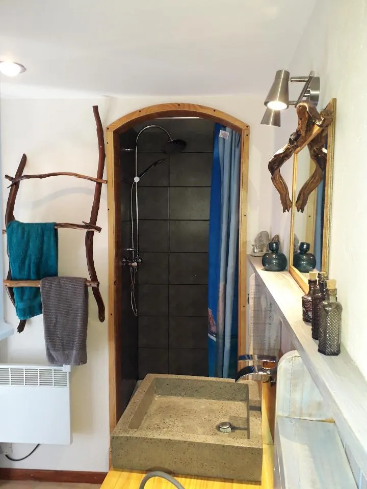 Maison de village avec deux habitations, terrasse et jardin à Le Bousquet d'Orb 