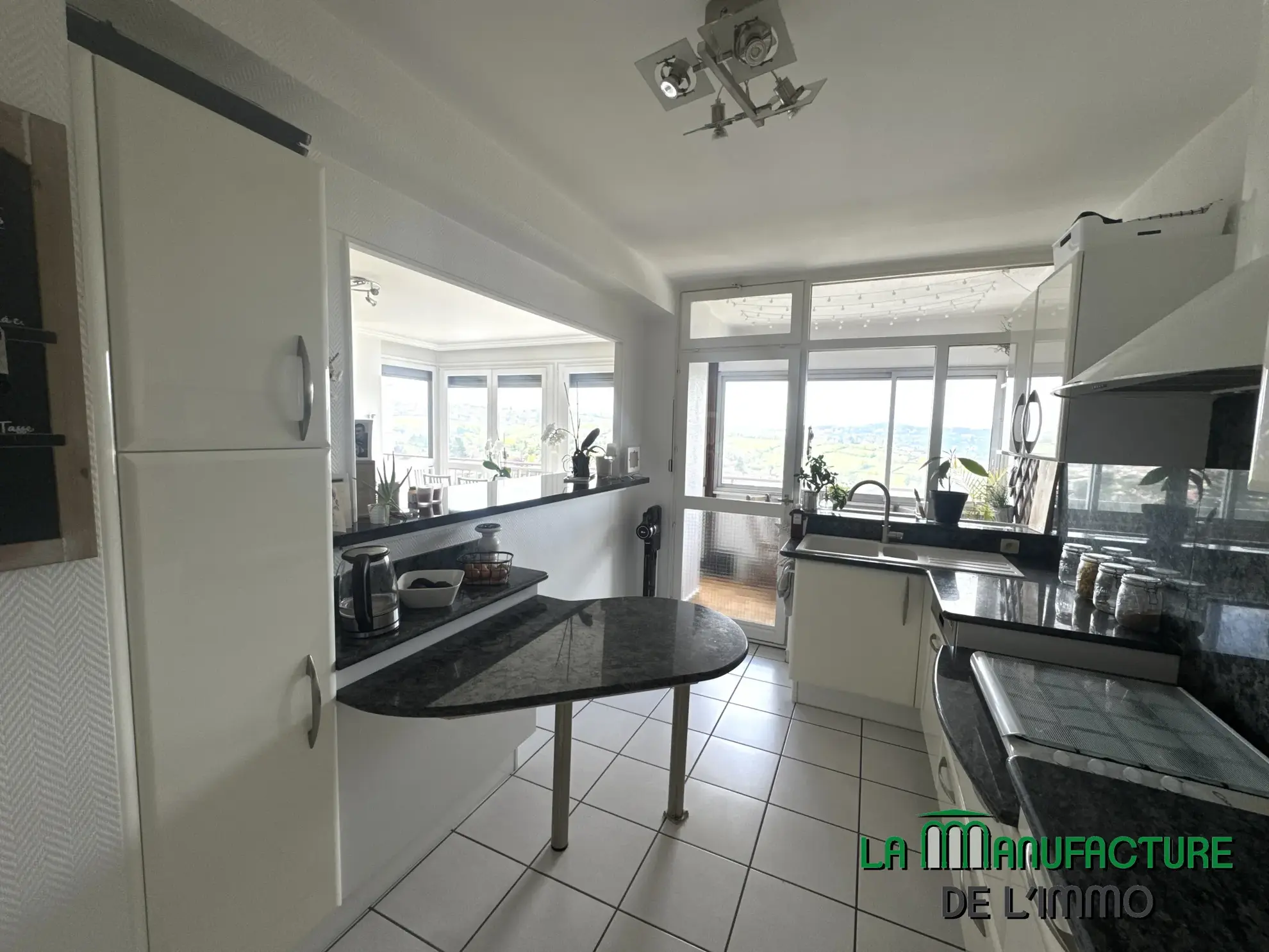 Appartement F5 de 98 m² avec balcon, cave et parking à Villars Le Plat Haut 