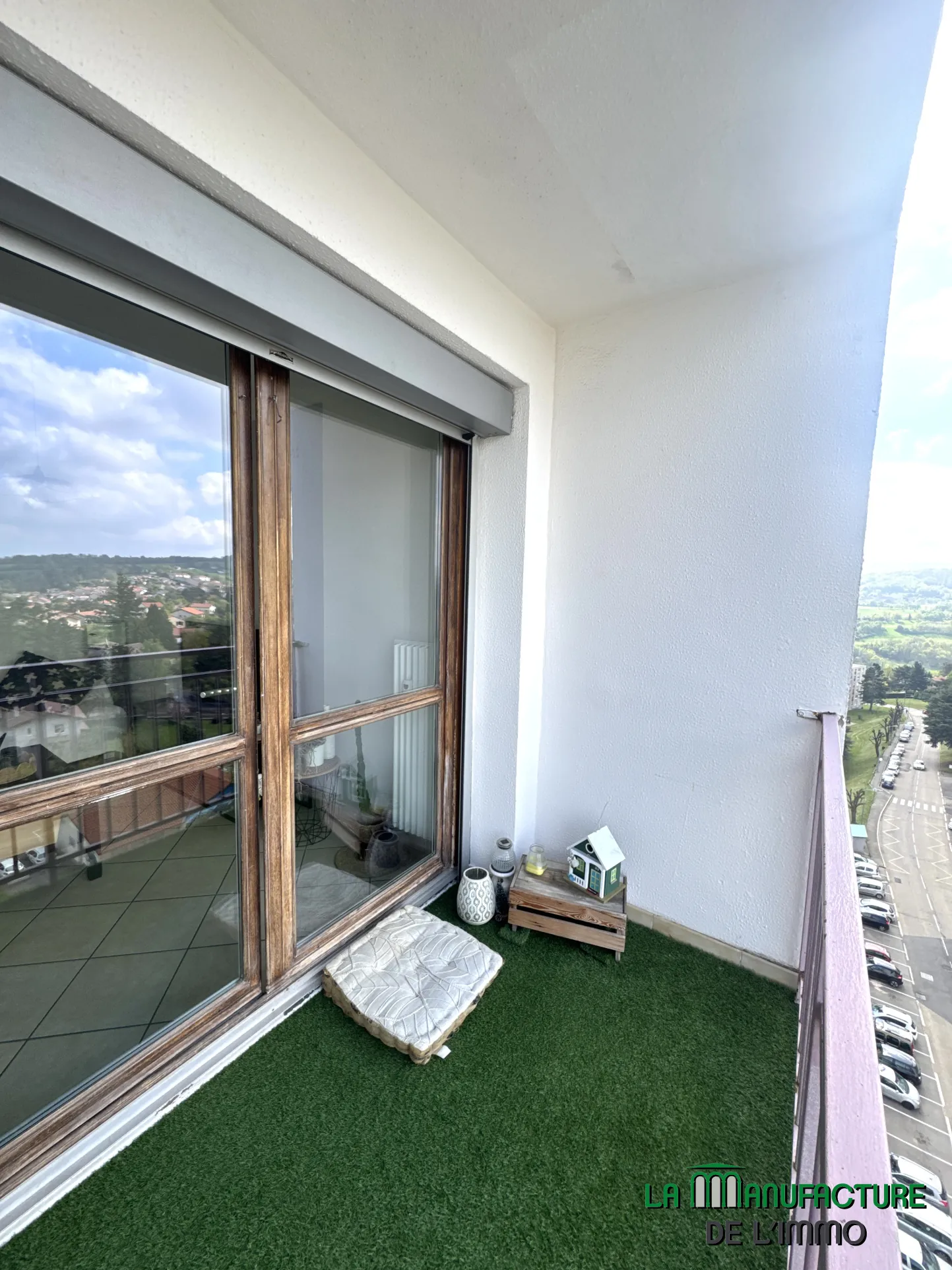 Appartement F5 de 98 m² avec balcon, cave et parking à Villars Le Plat Haut 
