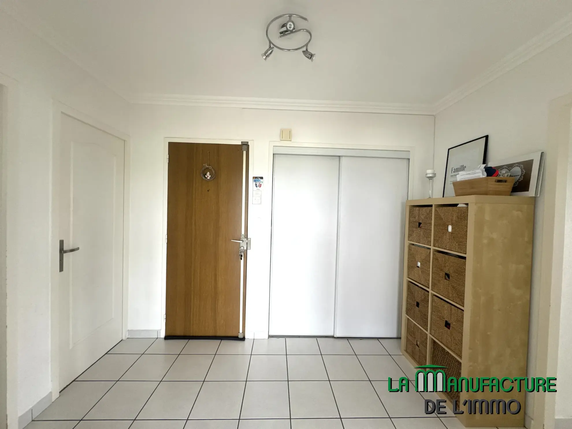 Appartement F5 de 98 m² avec balcon, cave et parking à Villars Le Plat Haut 