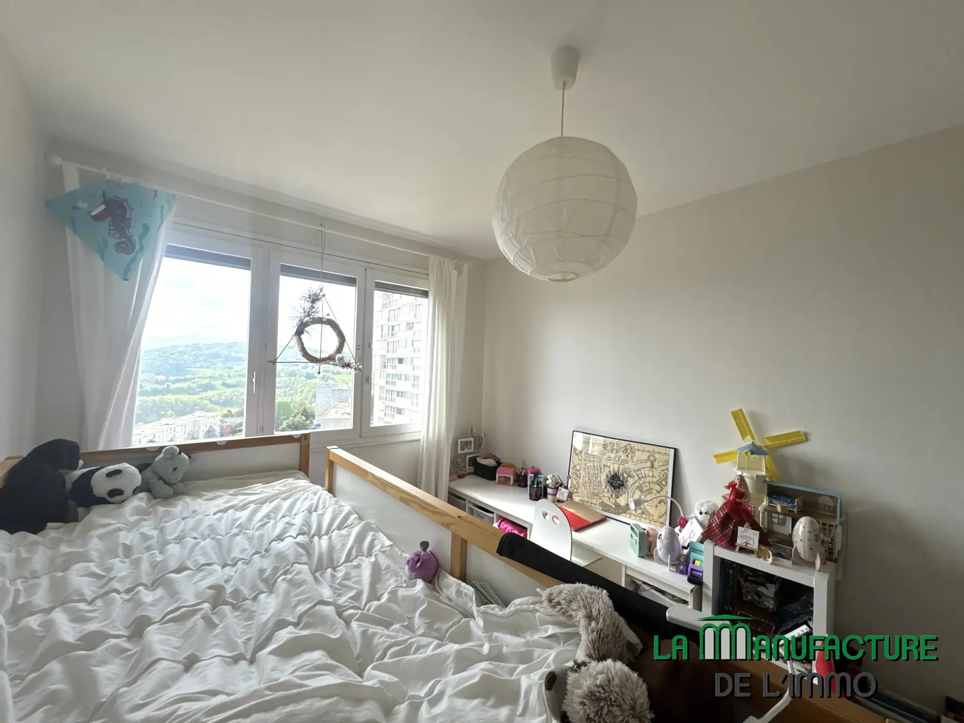 Appartement F5 de 98 m² avec balcon, cave et parking à Villars Le Plat Haut 