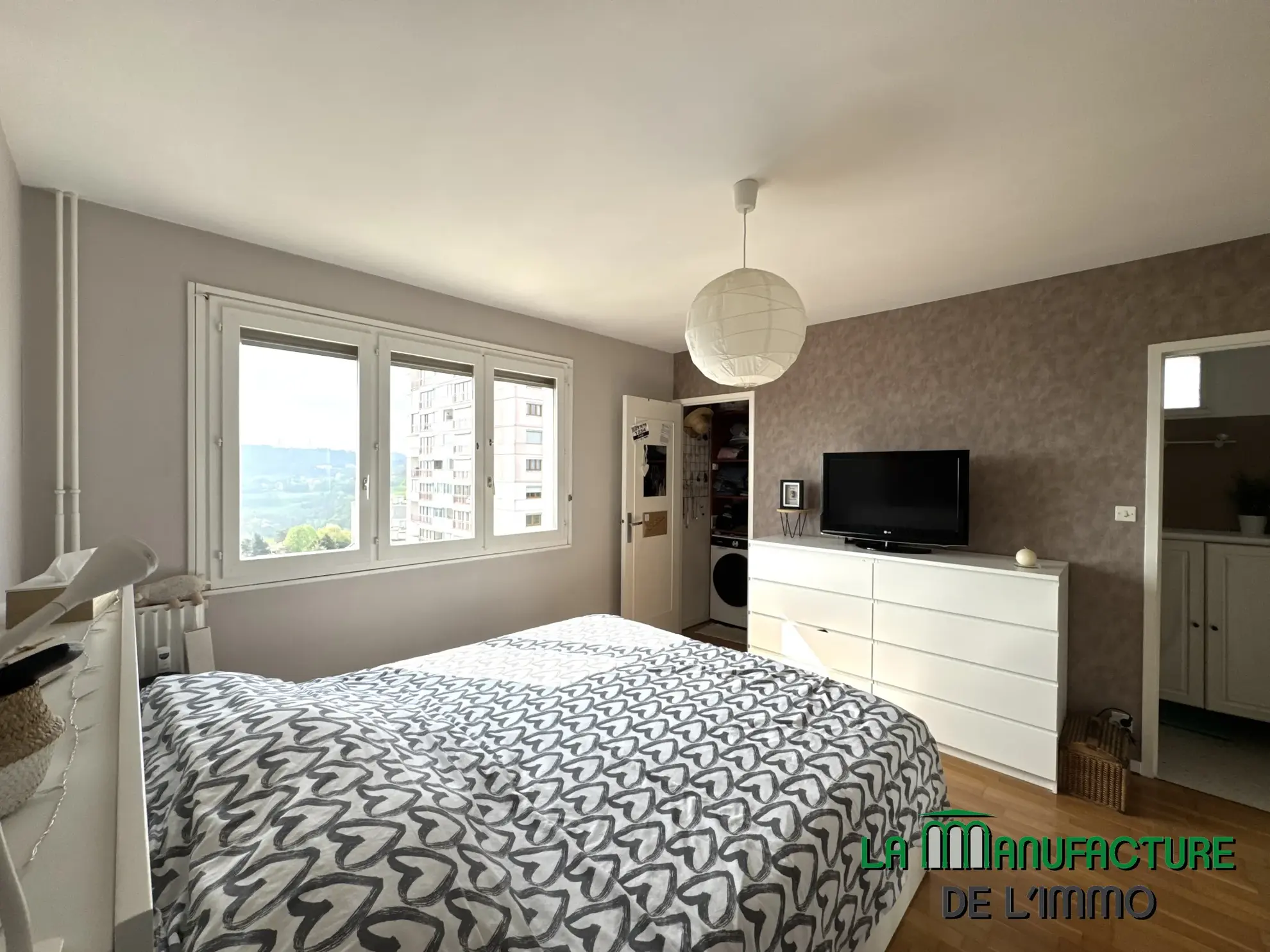 Appartement F5 de 98 m² avec balcon, cave et parking à Villars Le Plat Haut 