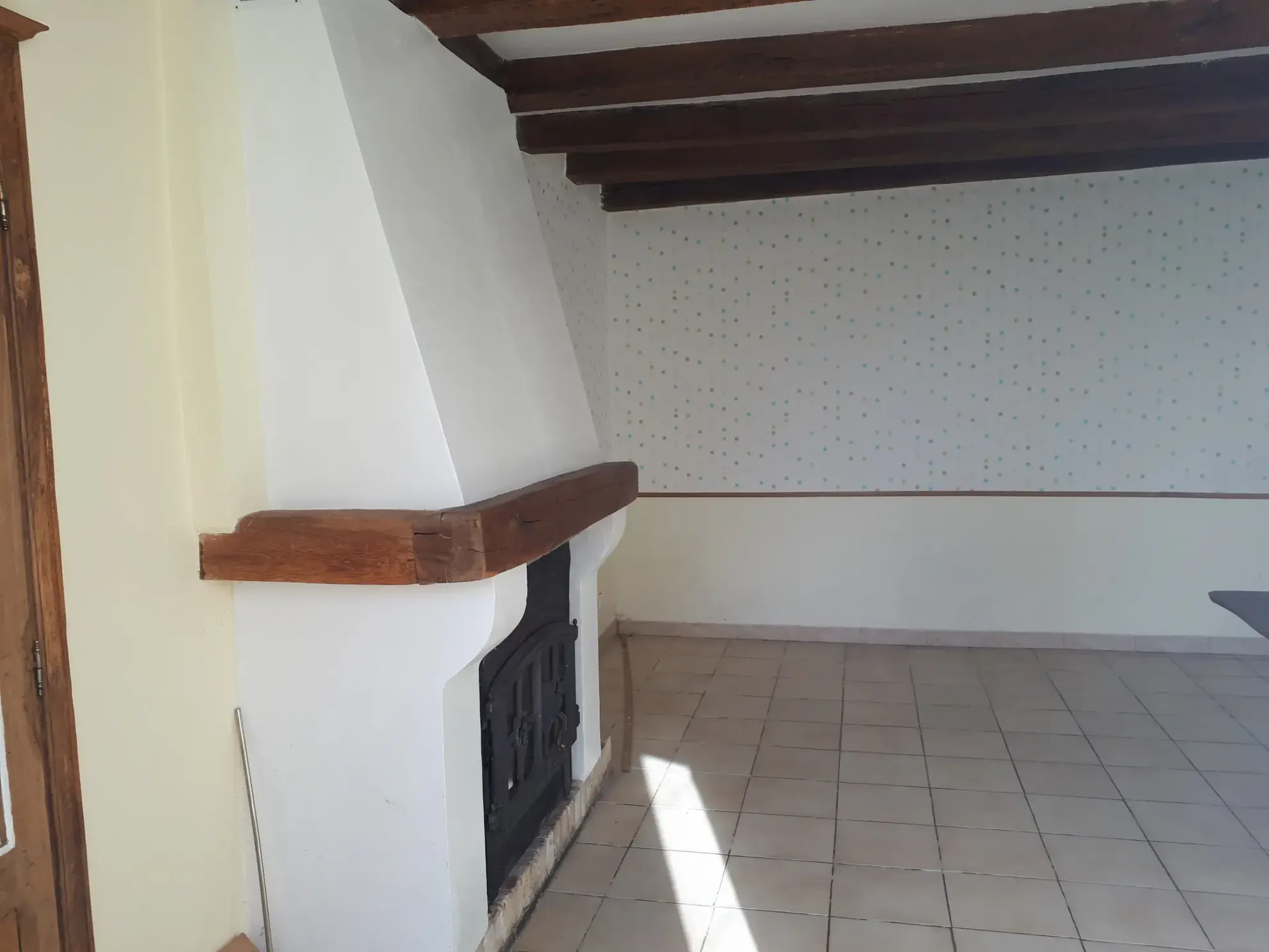 Ensemble immobilier de charme à Dangé-Saint-Romain avec maison, corps de ferme et dépendances 