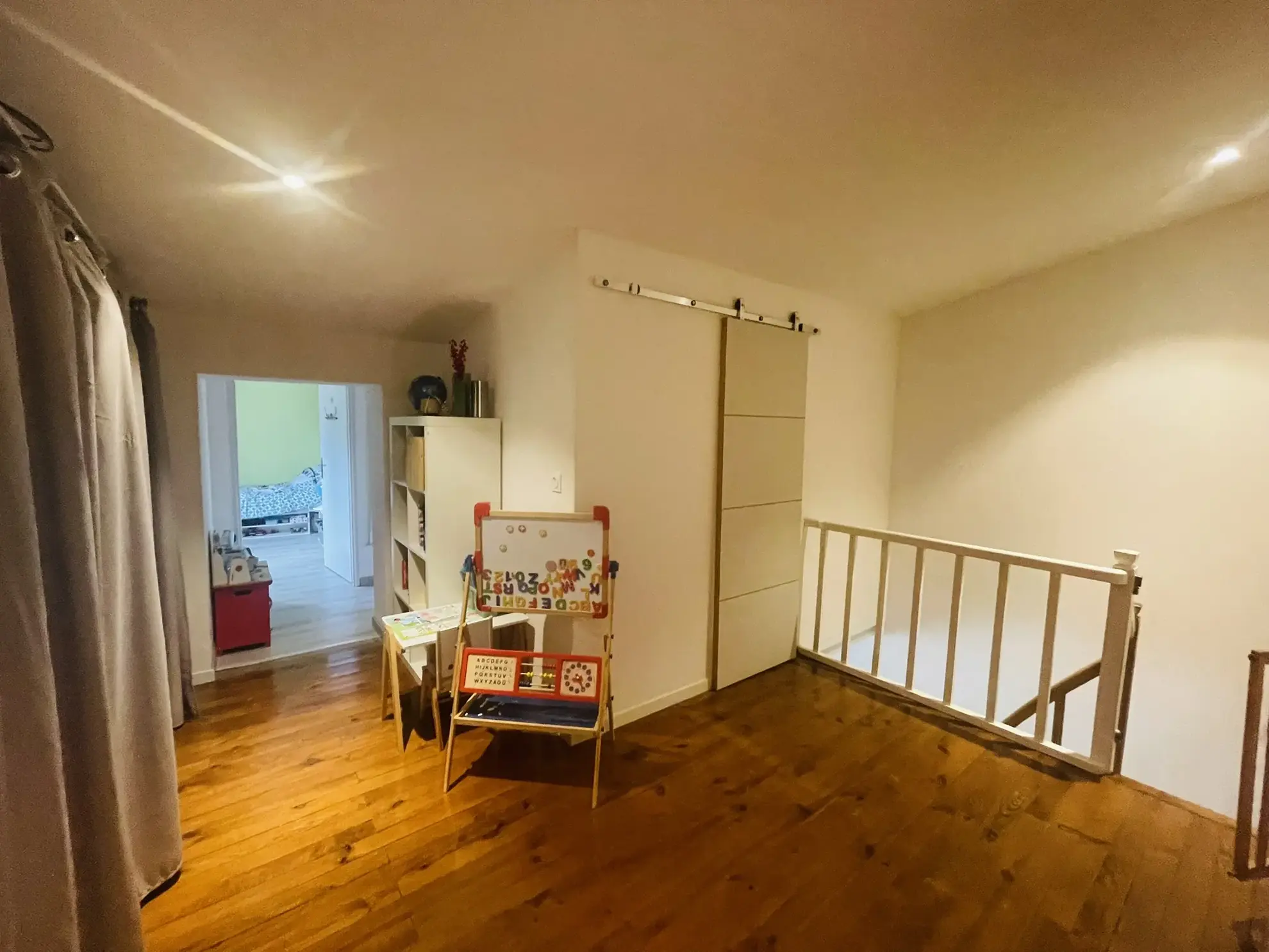 Maison de charme avec piscine chauffée à Neuville de Poitou - 105 m² 