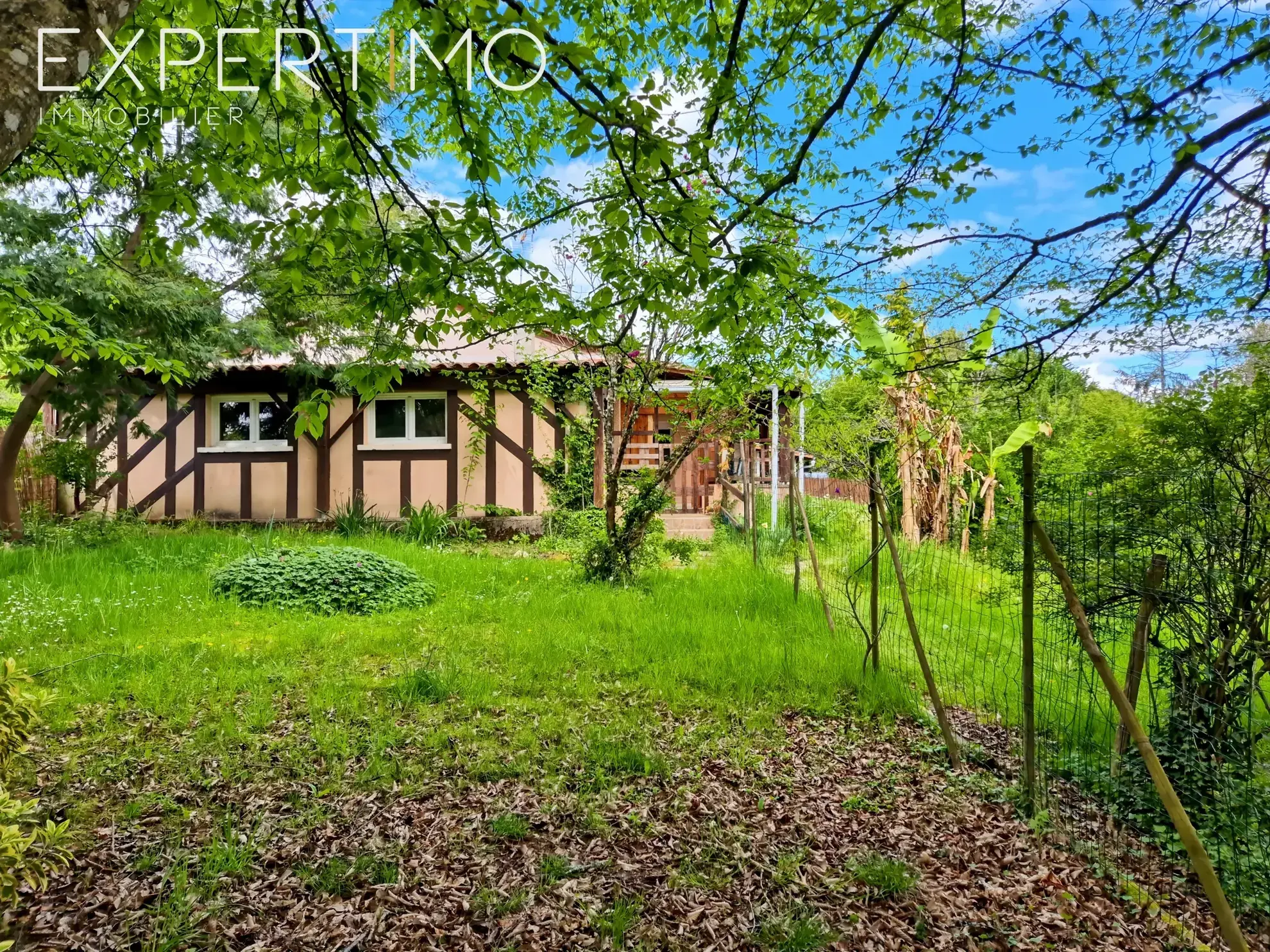 Maison 167 m² avec grand terrain et gîte à La Chapelle Gonaguet 