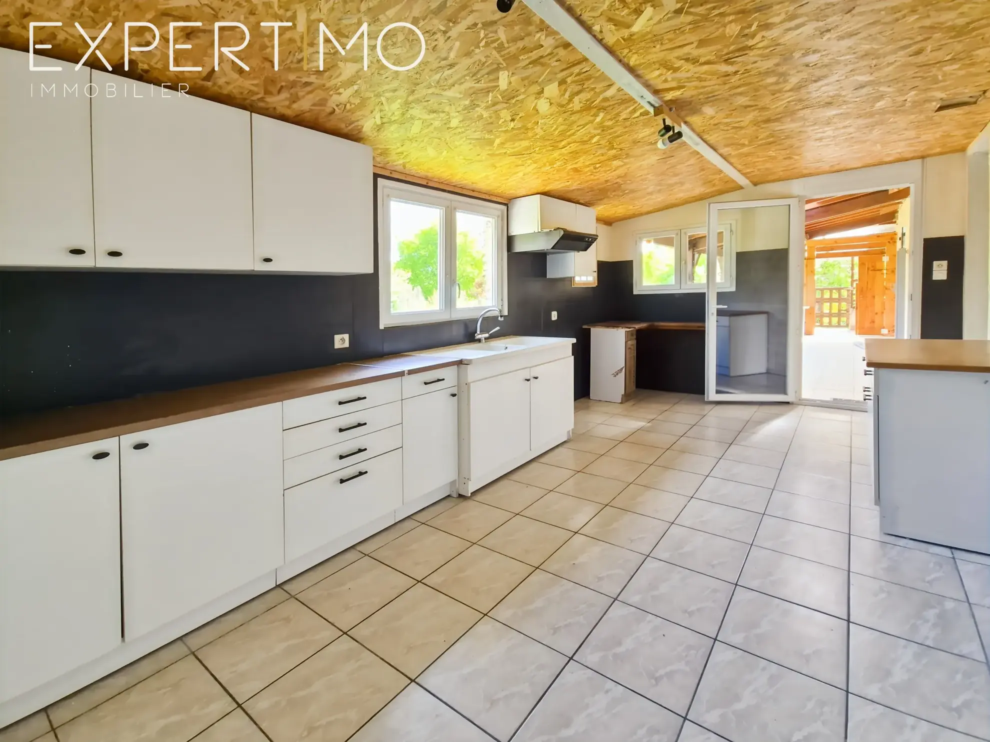 Maison 167 m² avec grand terrain et gîte à La Chapelle Gonaguet 