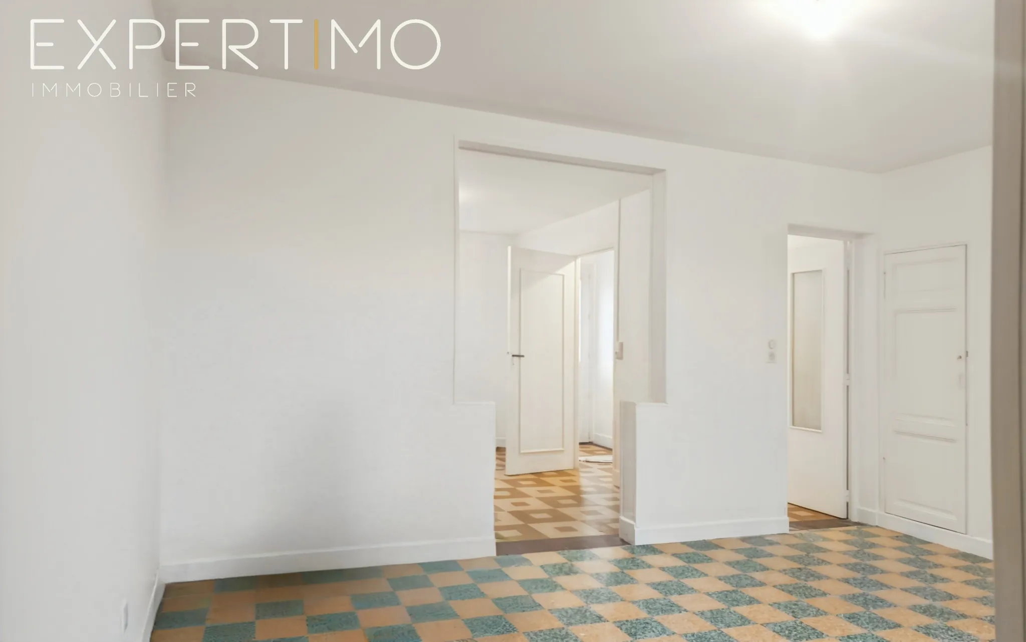 Maison à vendre en centre-ville de Rue avec terrasse et vue campagne 