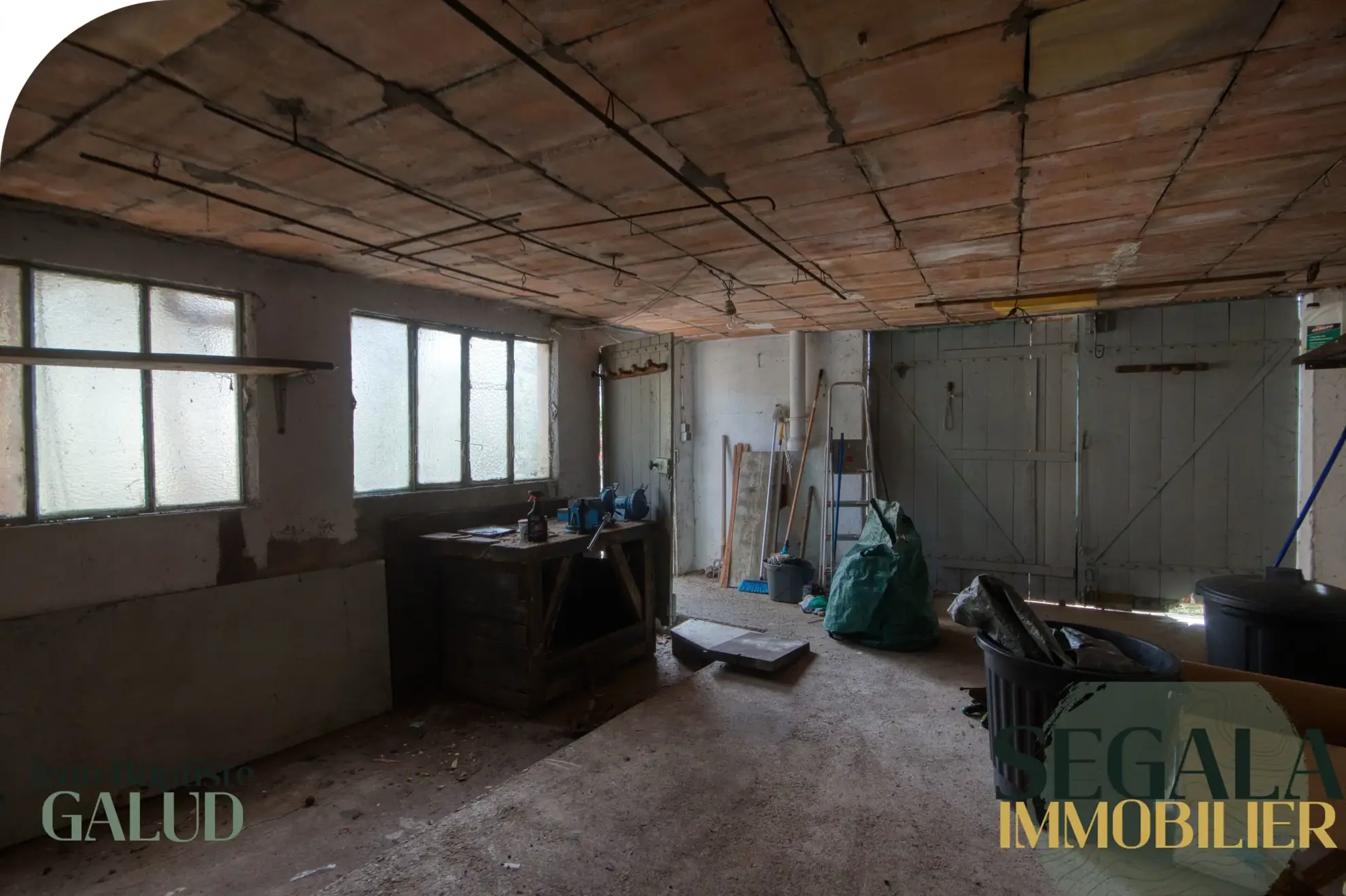 Maison à vendre de 83 m² à Carmaux, quartier Sainte Cécile avec garage et jardin 