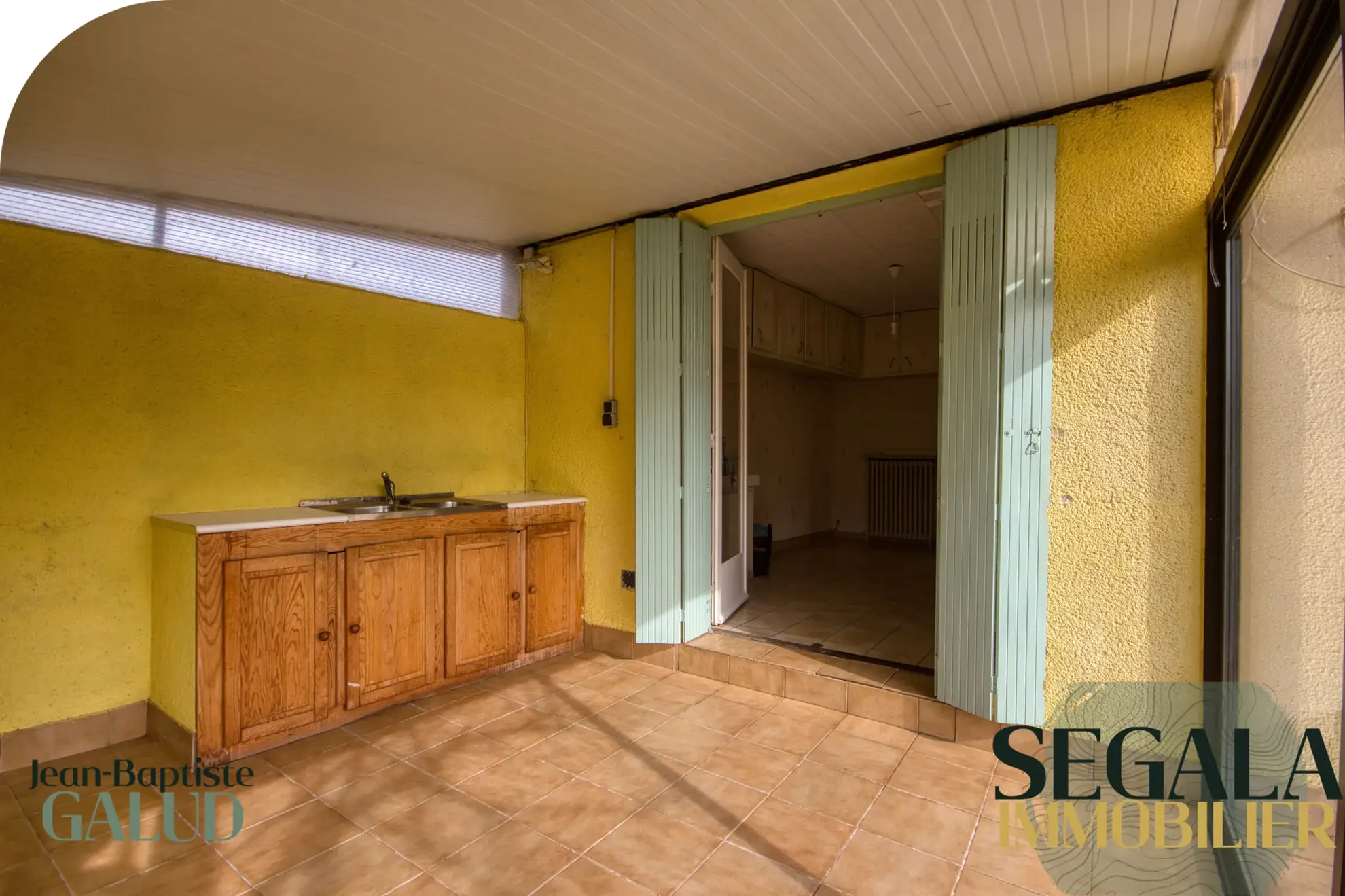 Maison à vendre de 83 m² à Carmaux, quartier Sainte Cécile avec garage et jardin 