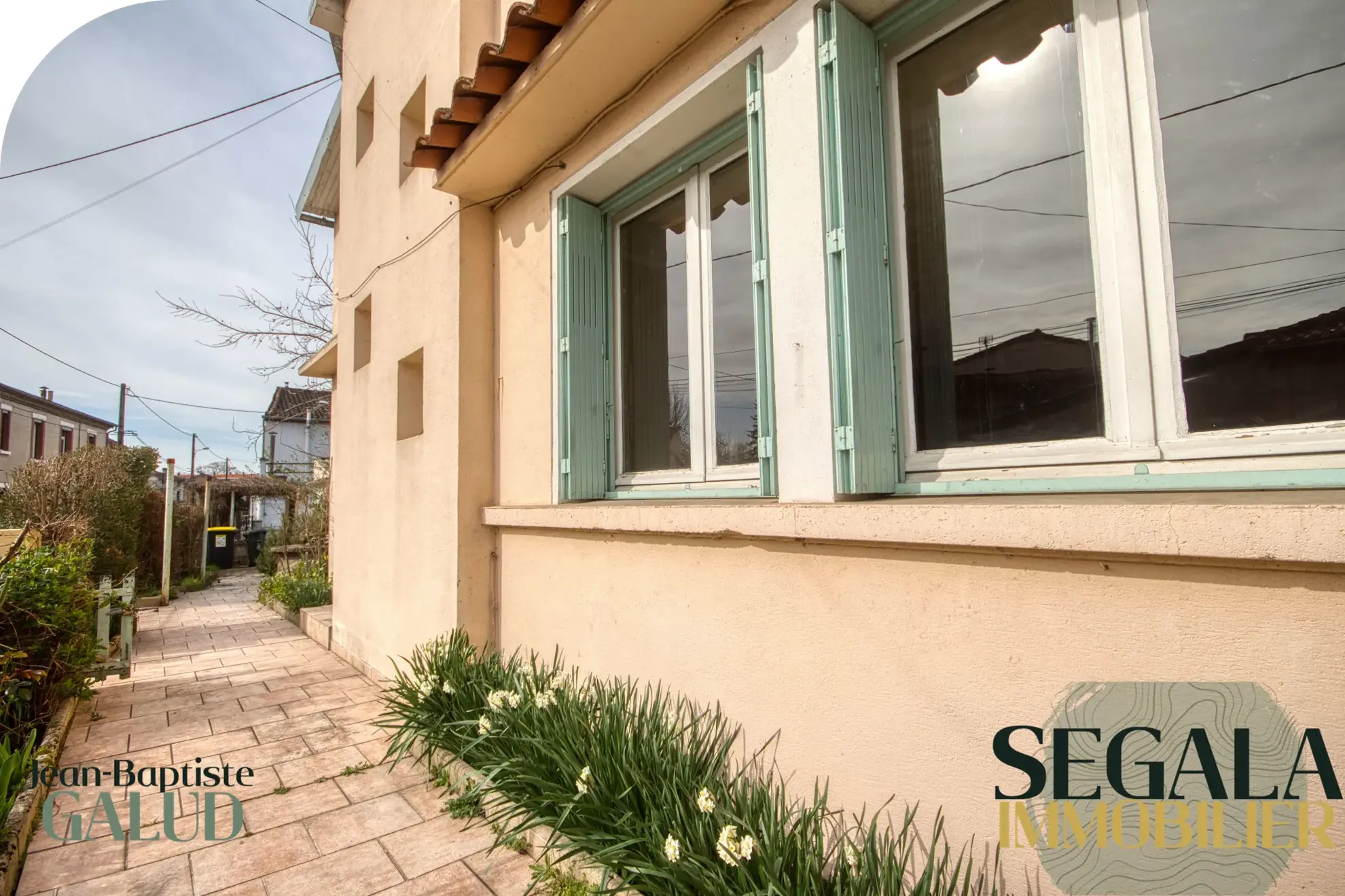 Maison à vendre de 83 m² à Carmaux, quartier Sainte Cécile avec garage et jardin 