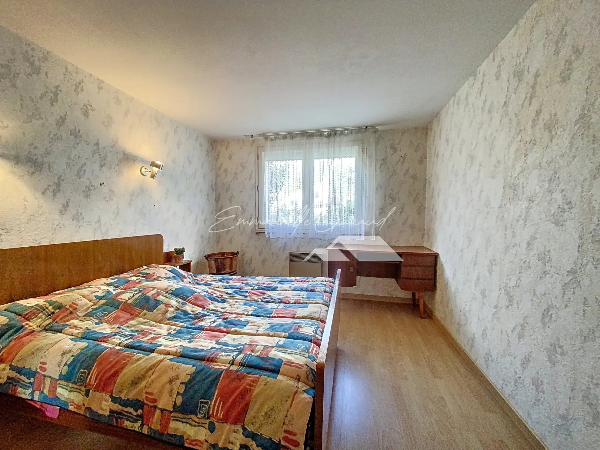 Maison 4 chambres à Millau avec garage, terrasses et vue dégagée 