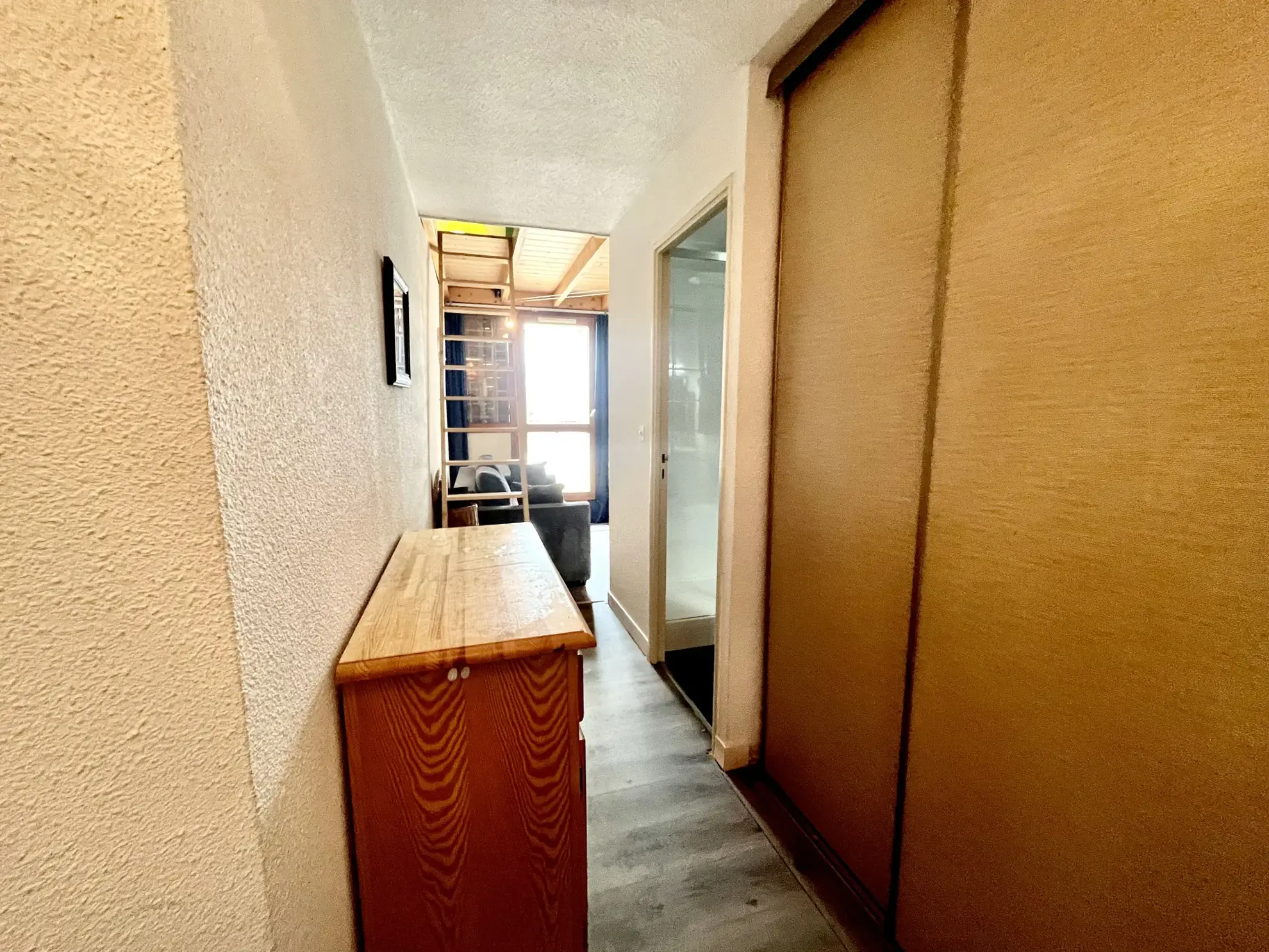 Studio avec mezzanine à vendre à Font-Romeu, proche du centre-ville, avec parking et terrasse 