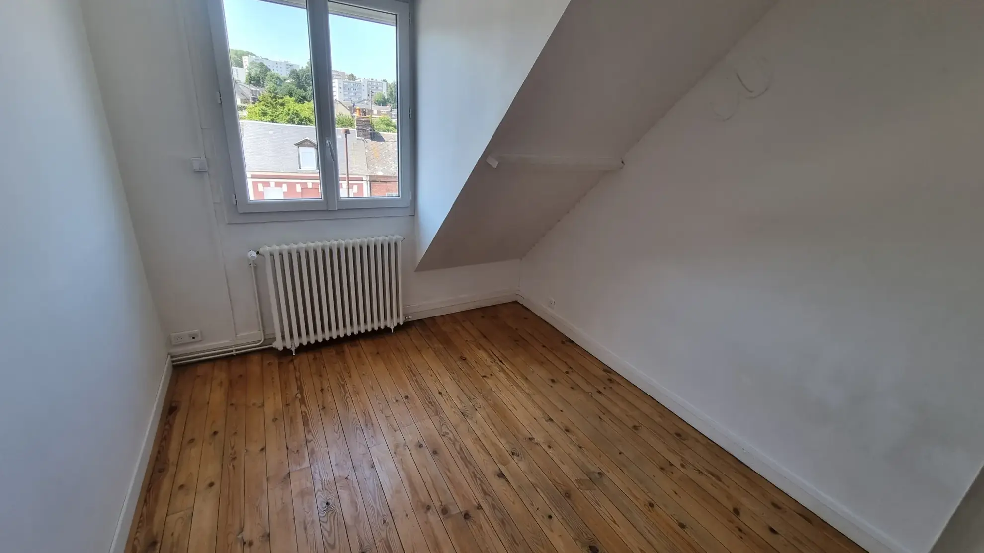 Maison à Eu avec deux logements à proximité de la mer – Investissement ou résidence secondaire 