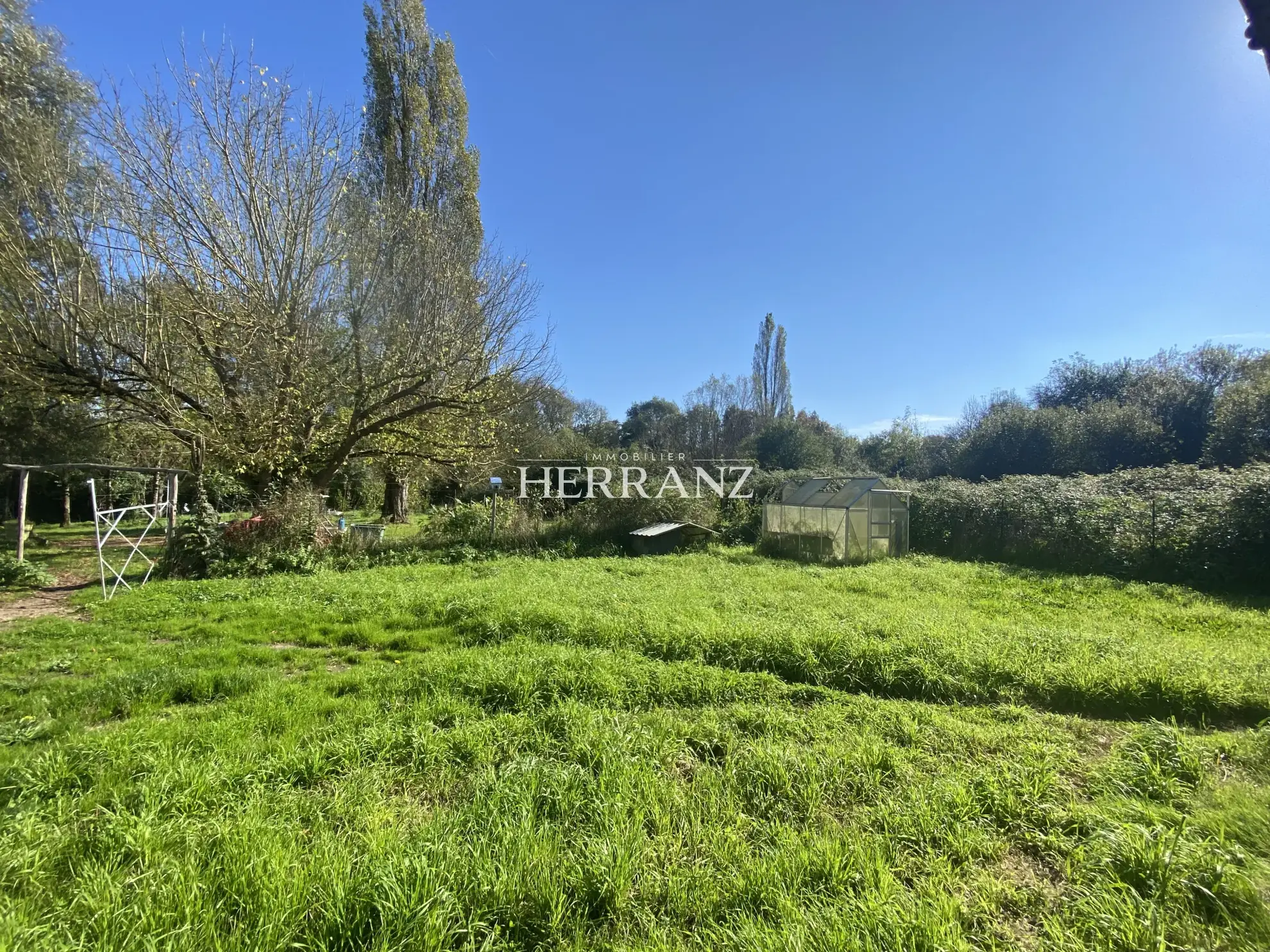 Maison de campagne avec grand terrain à proximité de Saint-Émilion et Libourne 