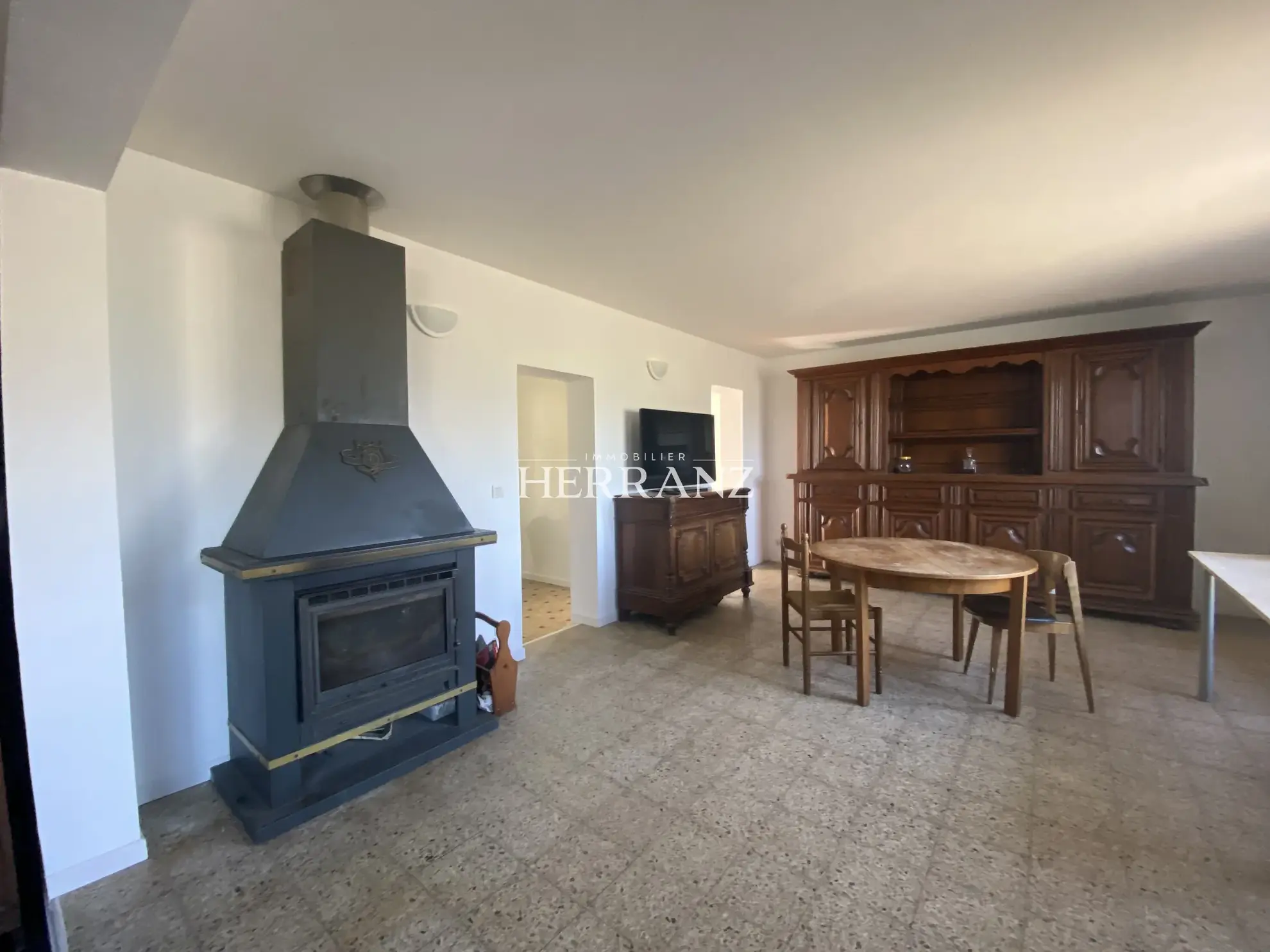 Maison de campagne avec grand terrain à proximité de Saint-Émilion et Libourne 