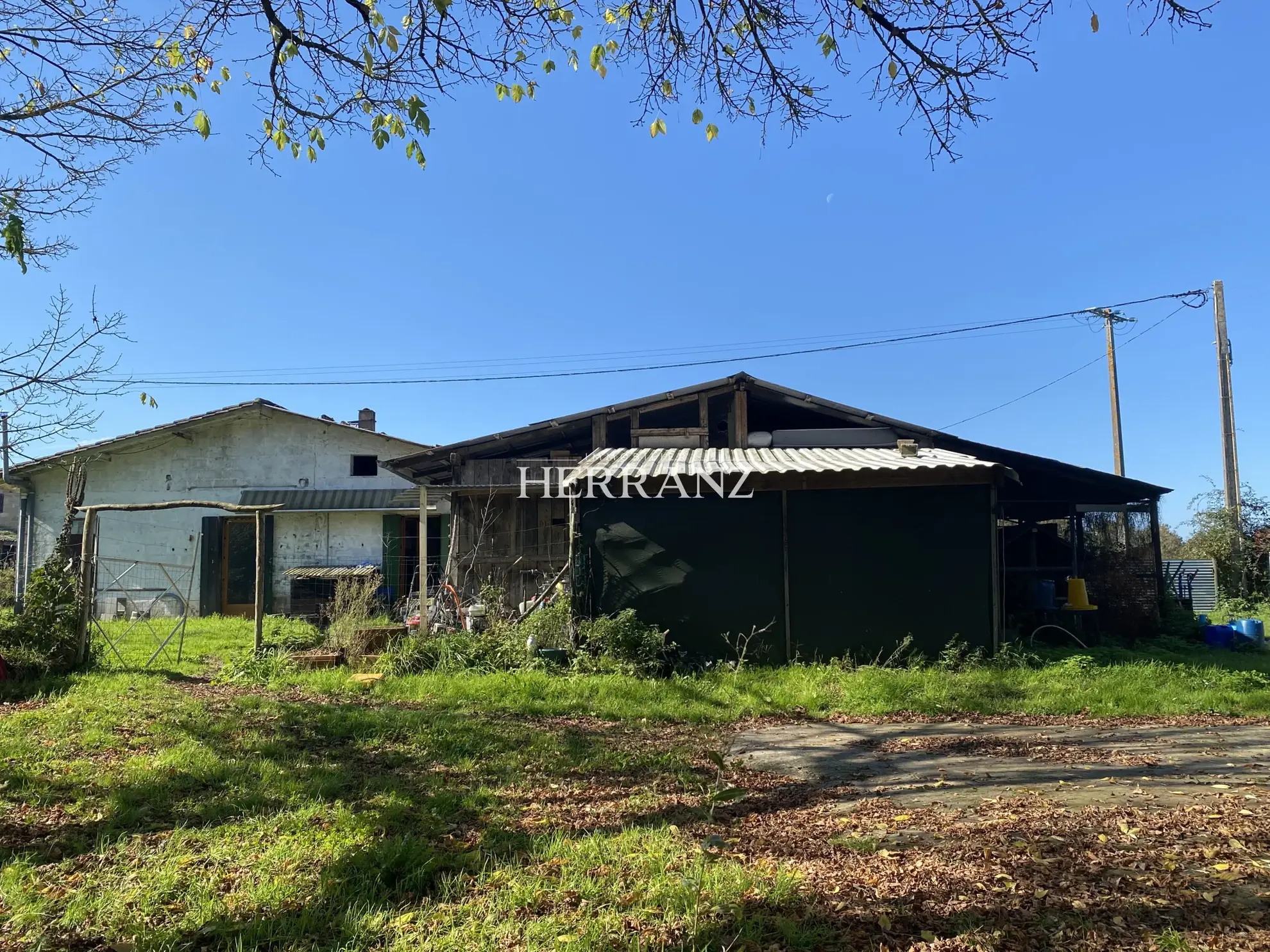 Maison de campagne avec grand terrain à proximité de Saint-Émilion et Libourne 