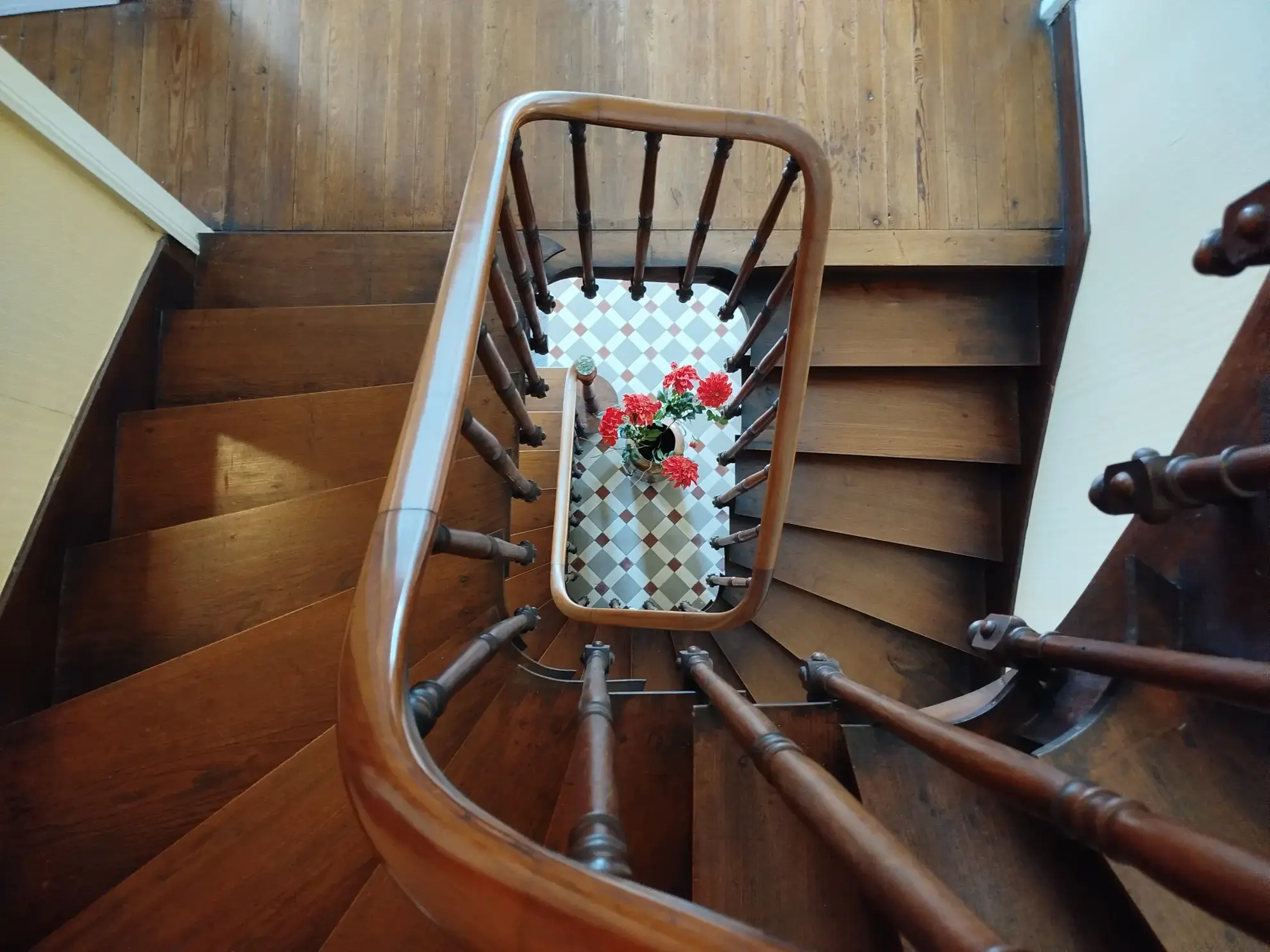 Belle maison de village avec piscine et jardin à Lamothe-Montrevel 