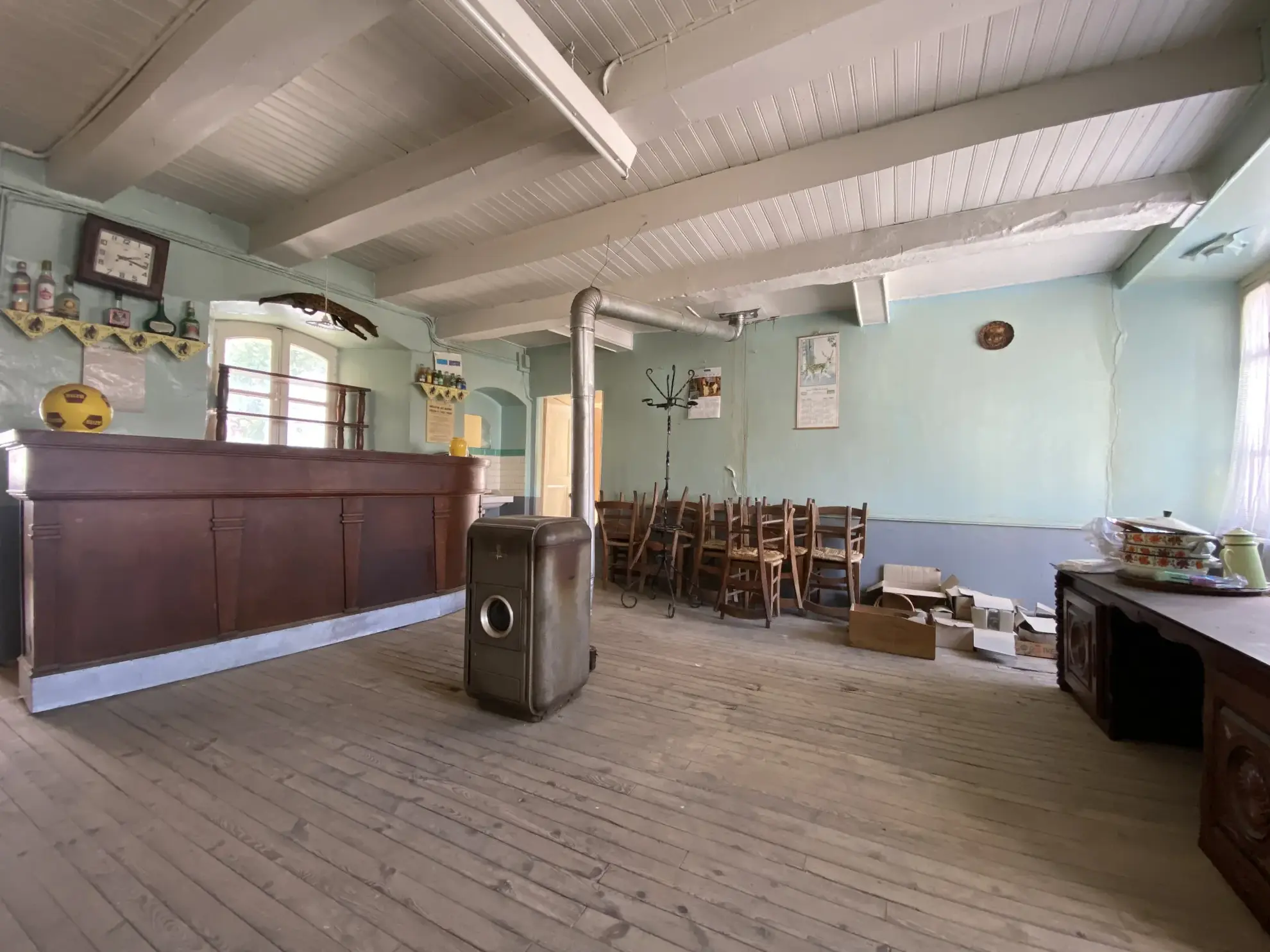 Magnifique ensemble immobilier en pierre avec terrain constructible à Ségur (Aveyron) 