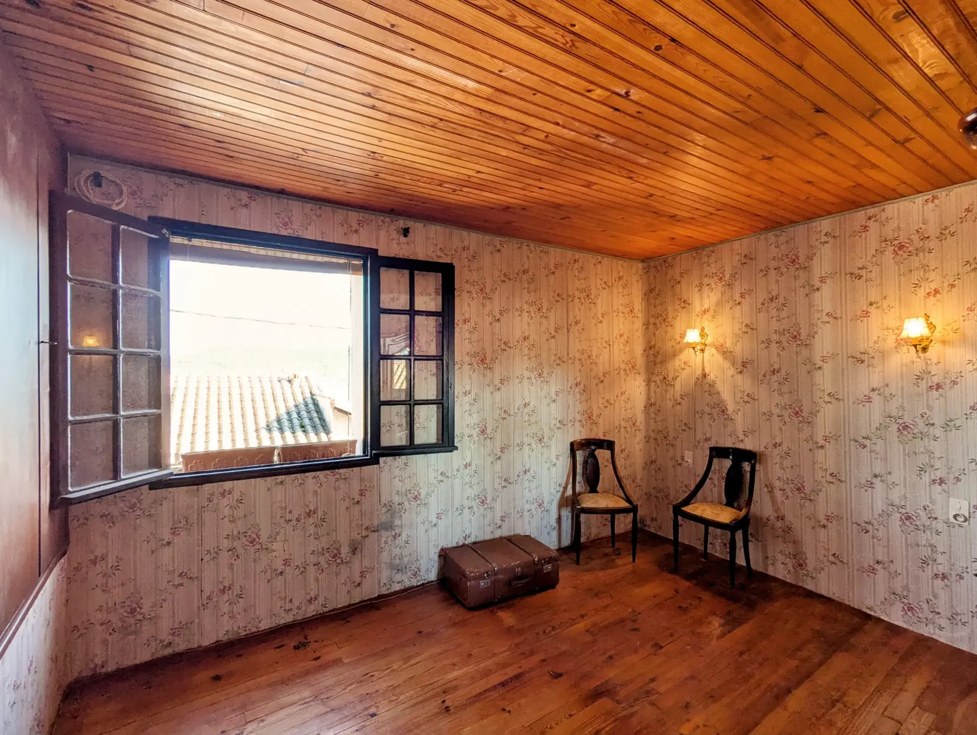 Belle maison de village avec terrain à Villecelle, proche Lamalou-les-Bains 